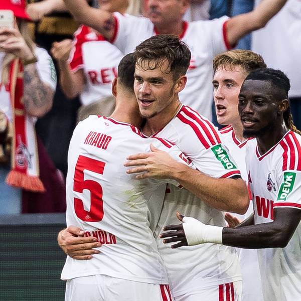 KOELN, GERMANY - AUGUST 29: Thijs Dallinga 1. FC Koeln, 27 celebrates scoring the 3:2 goal with his teammates during the Bundesliga match between 1. FC Koeln vs. TSG 1899 Hoffenheim at Rheinenergie-Stadion on matchday 1 of the 1. Bundesliga on August 29, 2026 in Koeln, Germany. DFL REGULATIONS PROHIBIT ANY USE OF PHOTOGRAPHS AS IMAGE SEQUENCES AND/OR QUASI-VIDEO. North Rhine Westphalia Germany Copyright: xSteffiexWunderlx