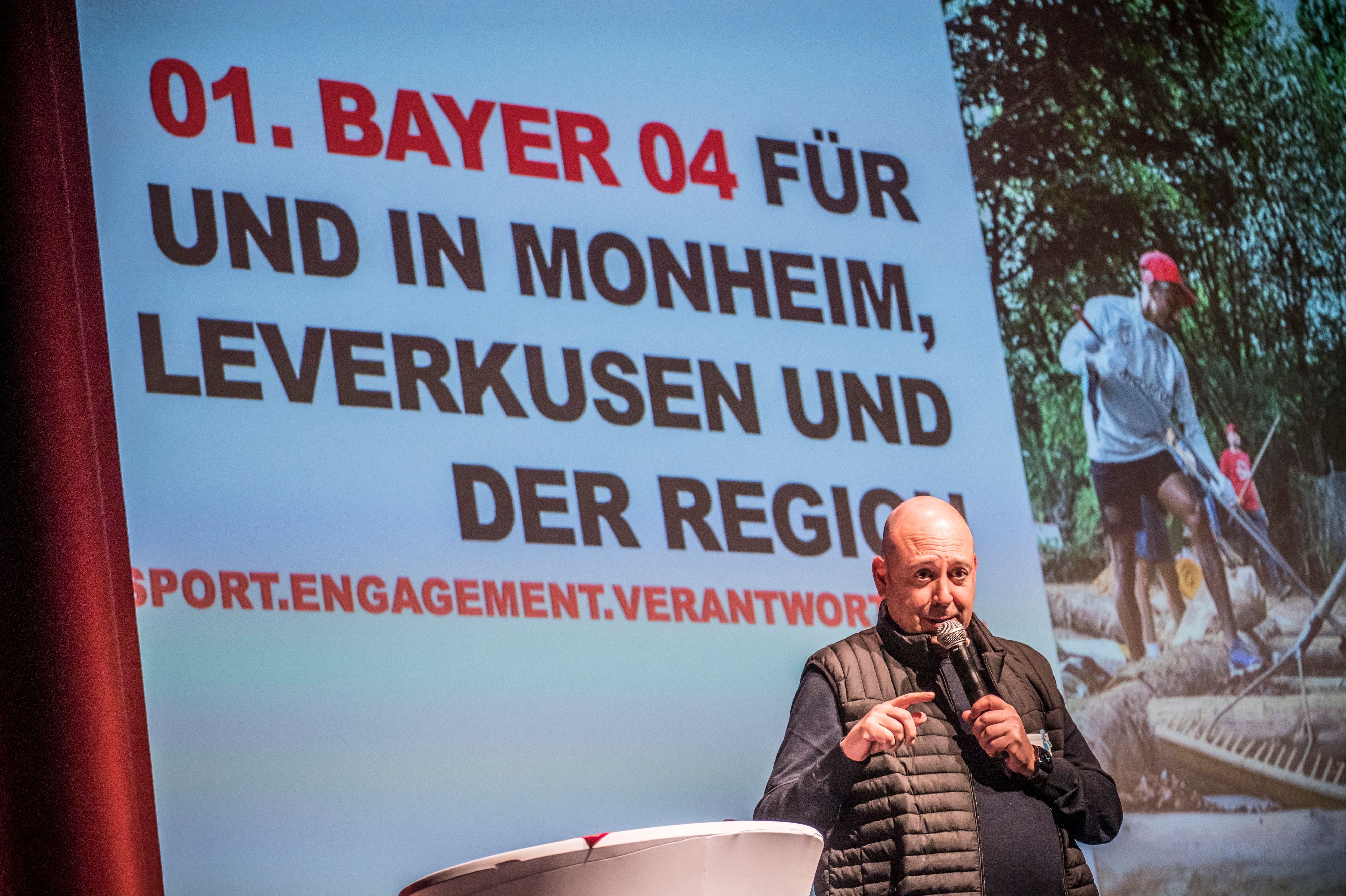 Bürgerversammlung mit BM Daniel Zimmermann 8Monheim) und Bayer 04, Fernando carro, Simon Rolfes und Anne Dannenberg