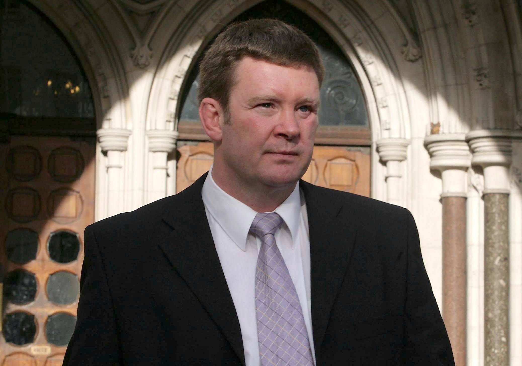 Trevor Rees-Jones, der einzige Überlebende des tödlichen Autounfalls von Prinzessin Diana in Paris, am 24. Januar 2008 vor dem High Court in London.
