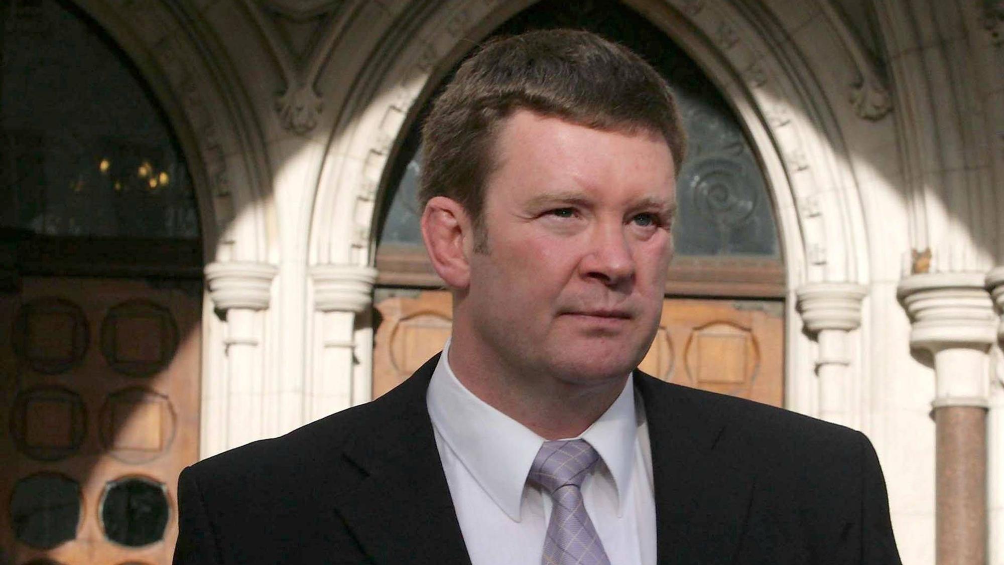 Trevor Rees-Jones, der einzige Überlebende des tödlichen Autounfalls von Prinzessin Diana in Paris, am 24. Januar 2008 vor dem High Court in London.