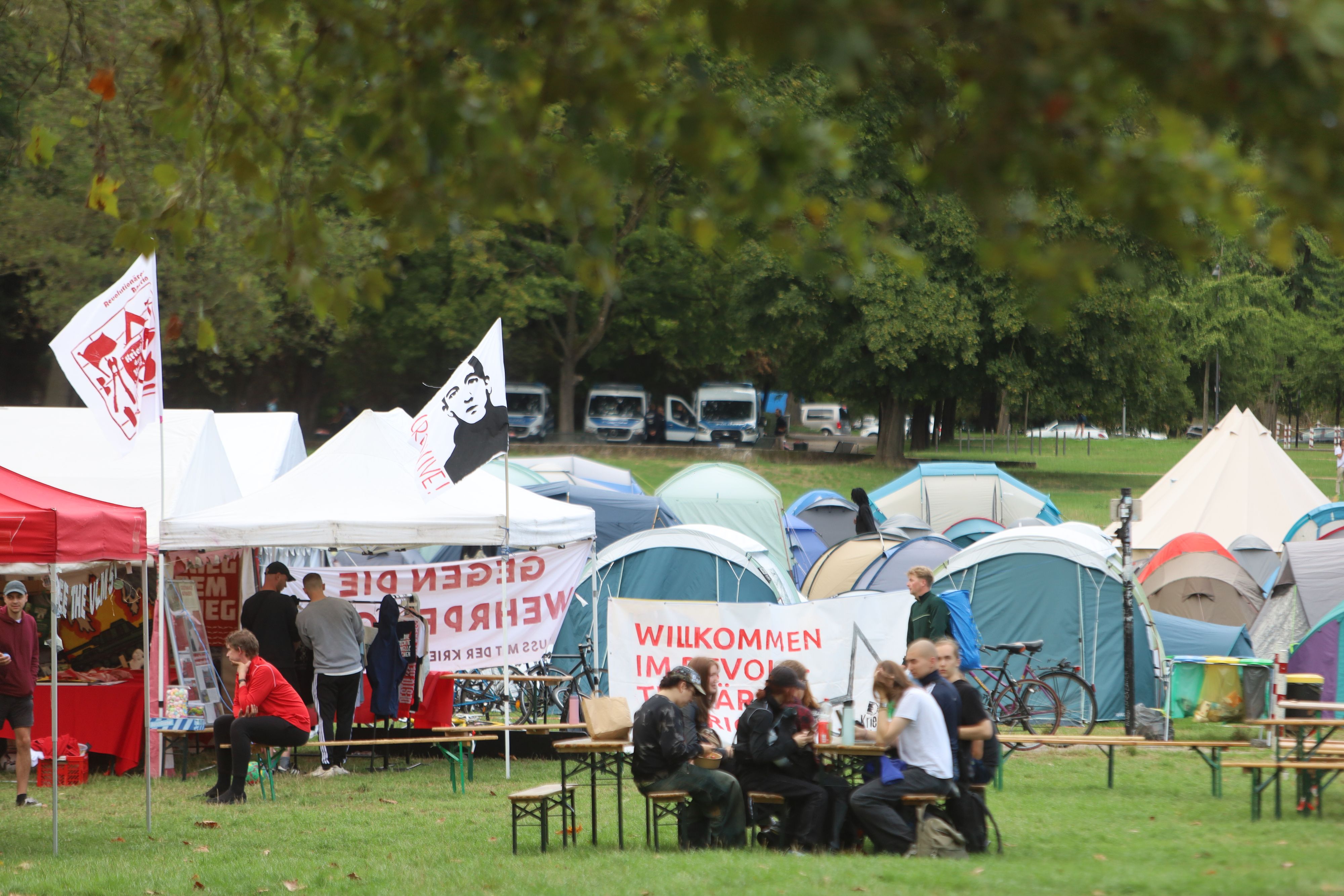 Protestcamp gegen Rheinmetall in Köln