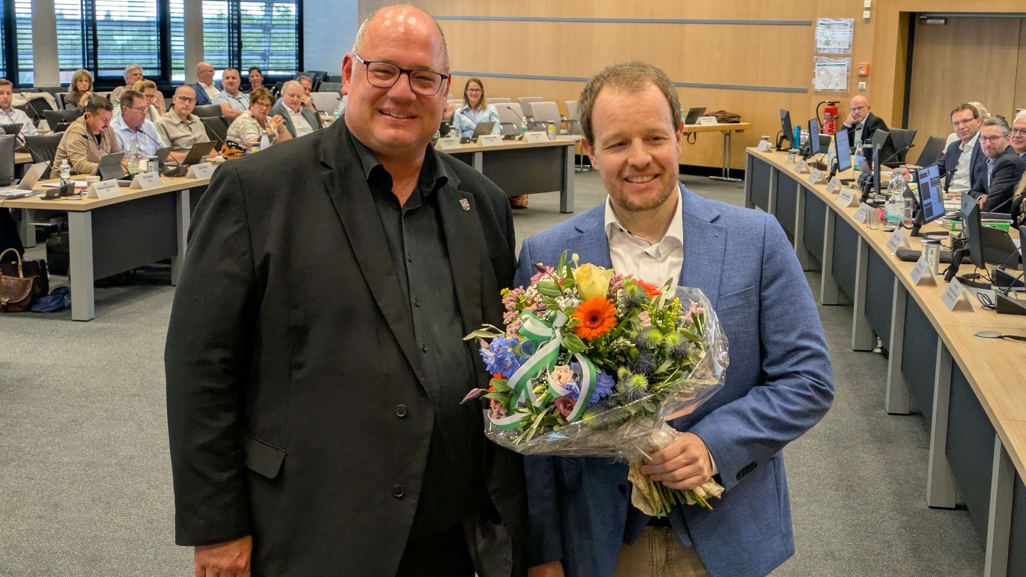 Oberbürgermeister Stefan Hebbel und Kämmerer Sascha Inderwisch gehören zu den unterzeichnenden Stadtspitzen, die sich in einem Schreiben an die Fraktionen und Gruppen der Landschaftsversammlung Rheinland gewandt haben.