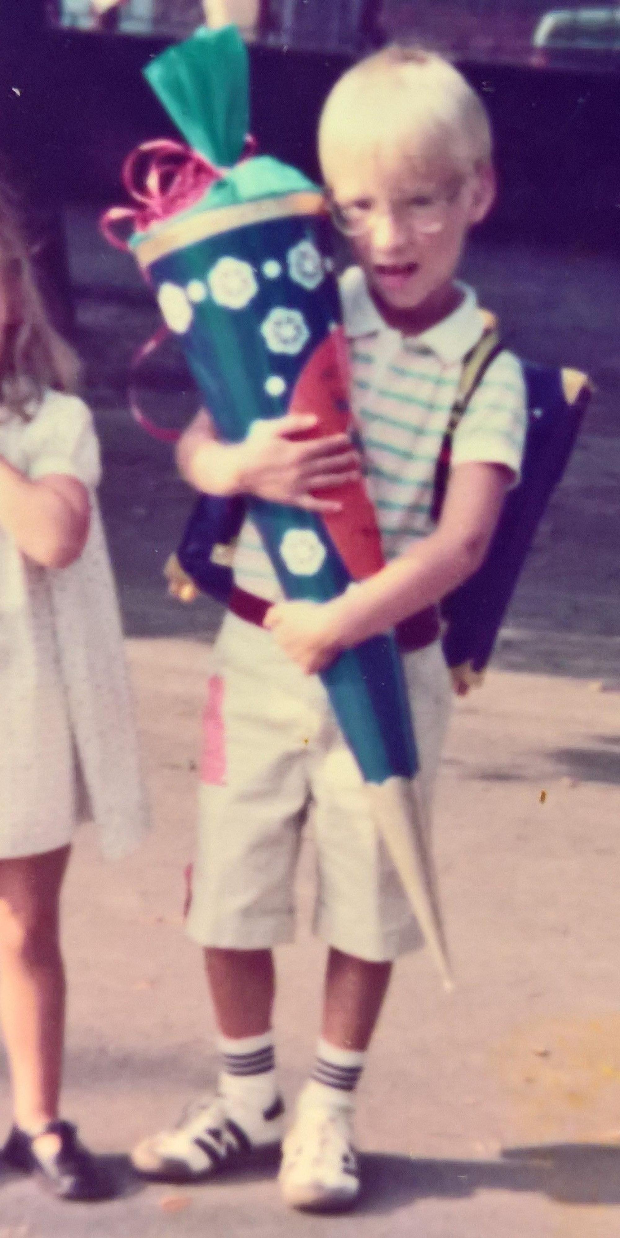 Andreas Heller 1983 bei seiner Einschulung in Elsdorf.