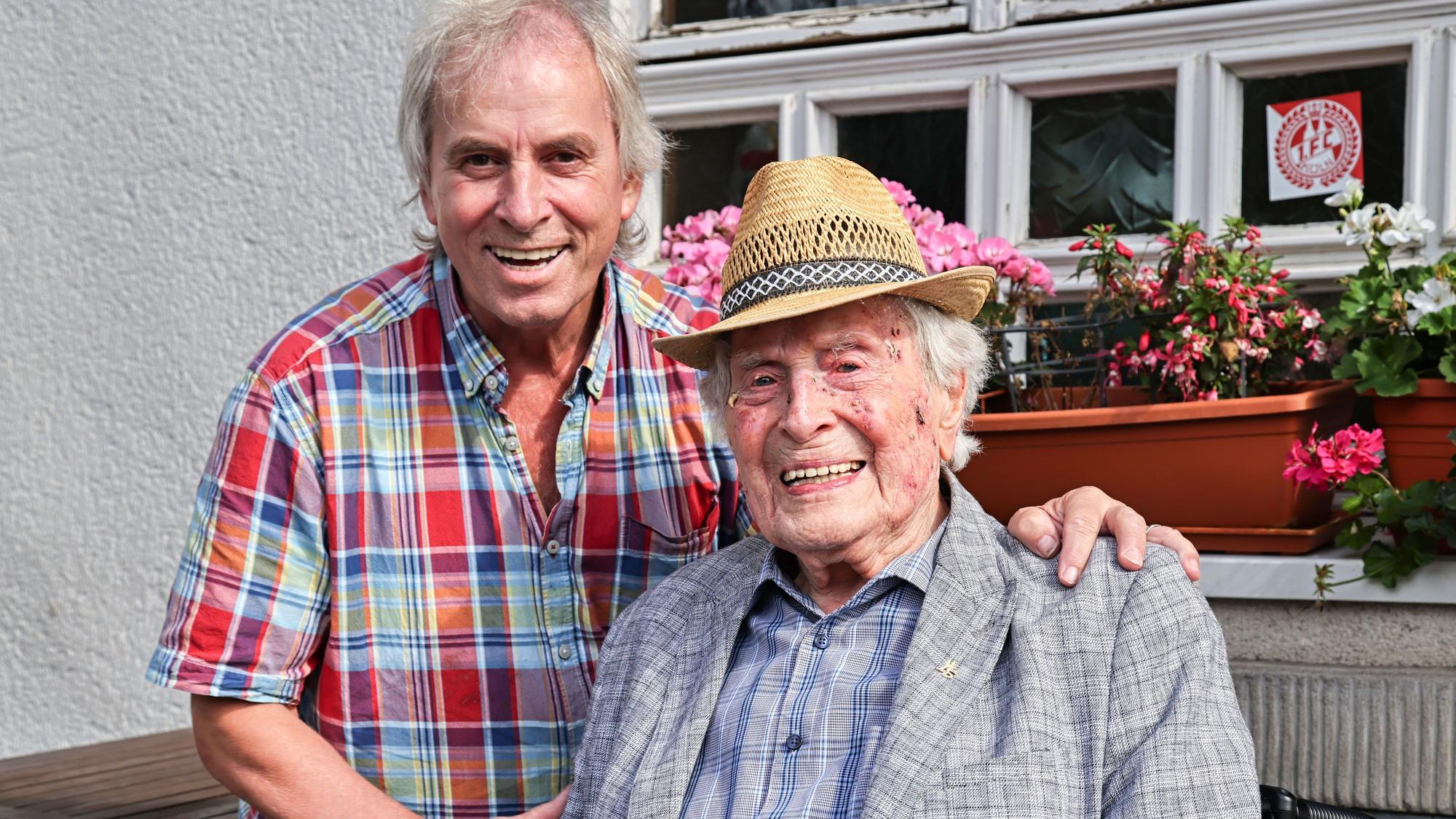 Gustav „Jussi“ Pesch zusammen mit Ludwig Sebus.