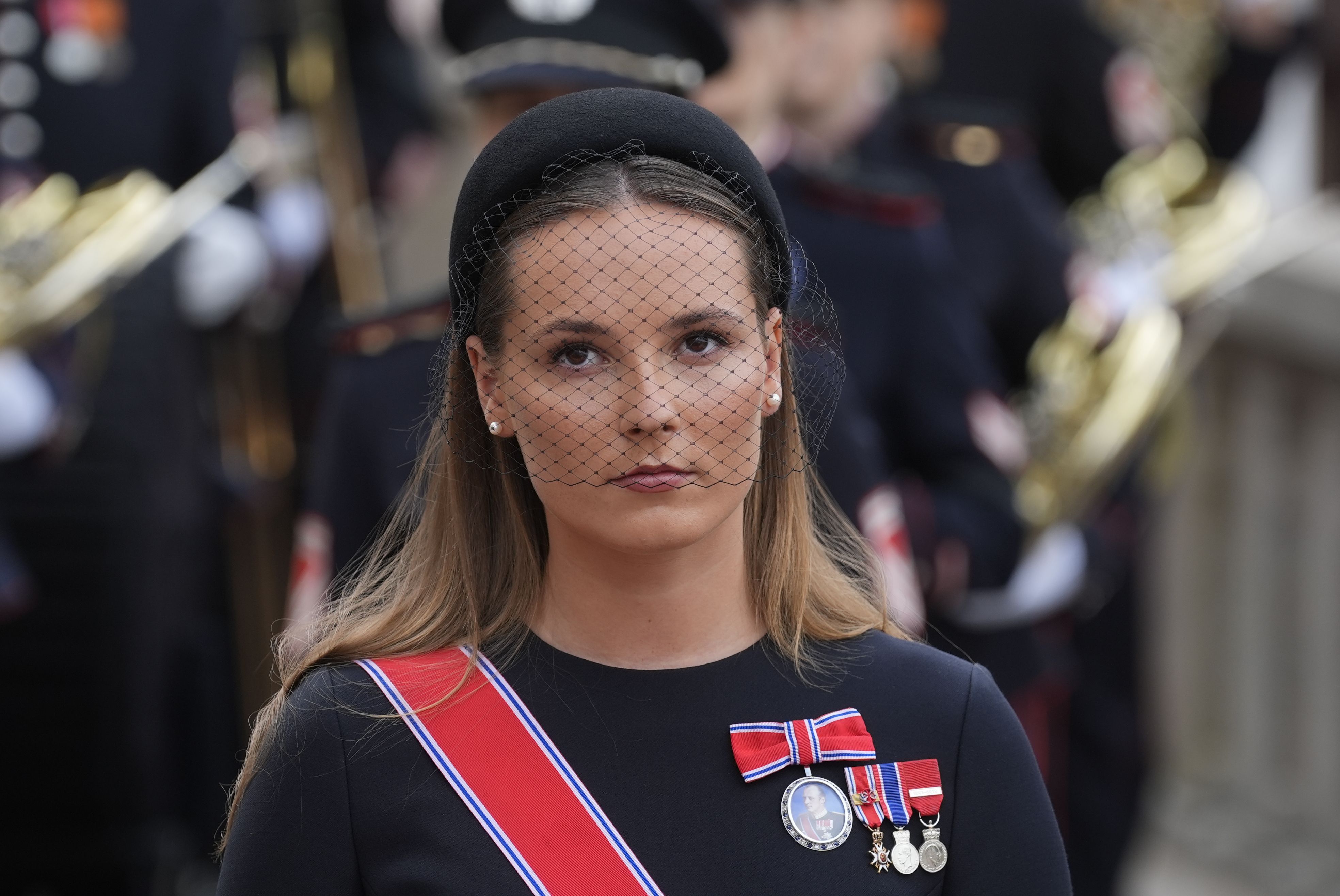 Kronprinzessin Ingrid Alexandra trifft im Storting ein, wo König Haakon VIII. gemäß der Verfassung seinen Eid ablegen wird.