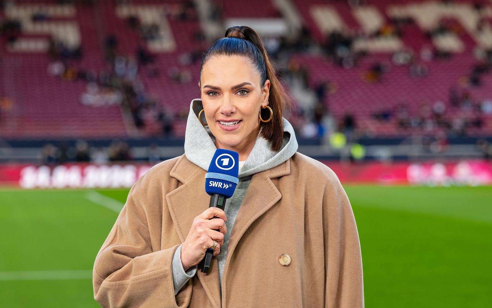 Esther Sedlaczek hat bei „Kerners 11“ über Jamal Musiala gesprochen. (Bild: SWR / Patricia Neligan)