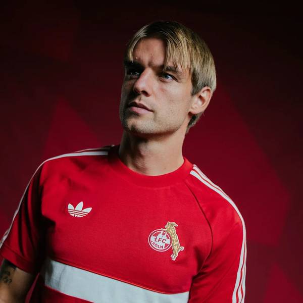 Borna Sosa im Shirt des 1. FC Köln.