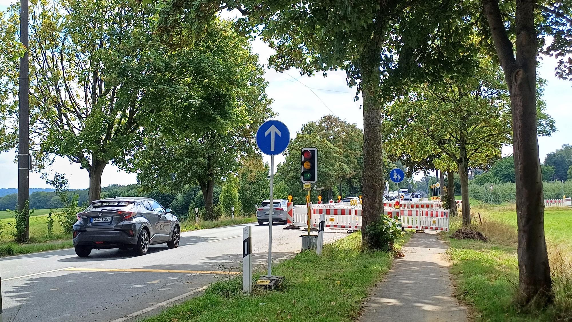 Der Verkehr zwischen Kaltenherberg und Sträßchen fließt wegen zweier Baustellen nur einspurig.