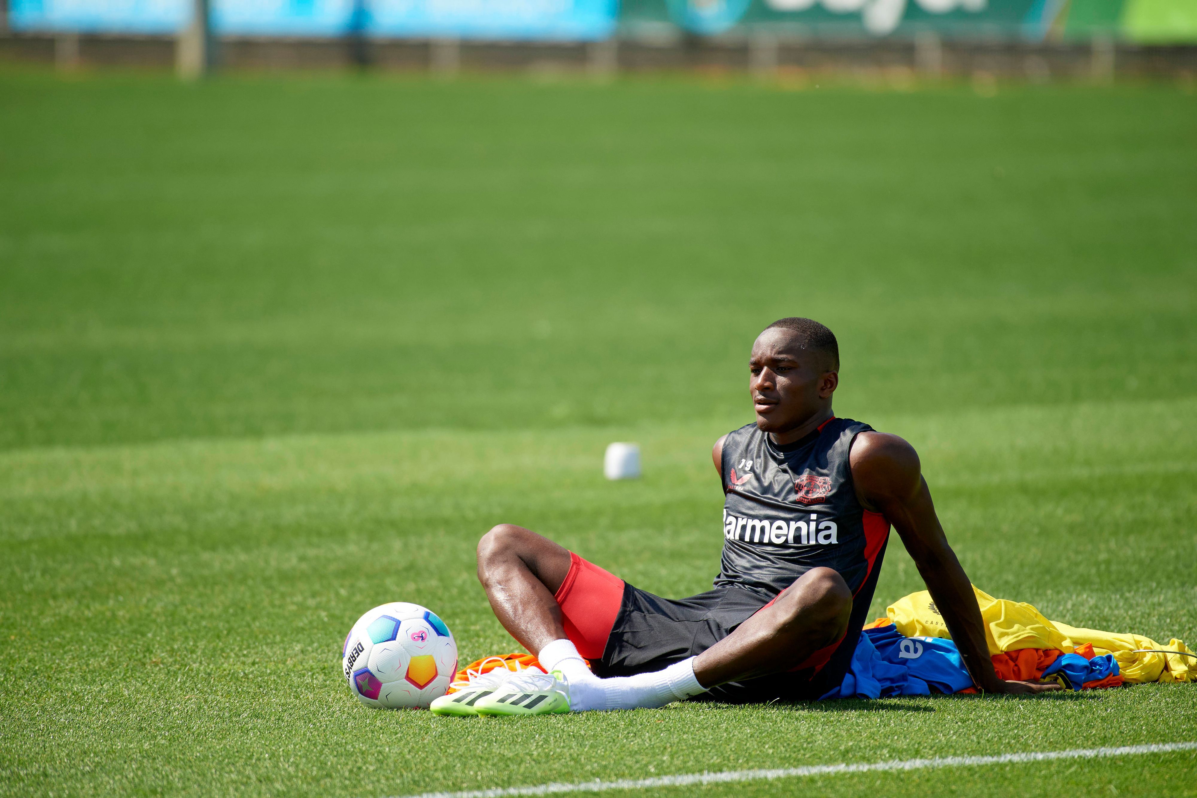 Moussa Diaby auf dem Leverkusener Trainingsplatz