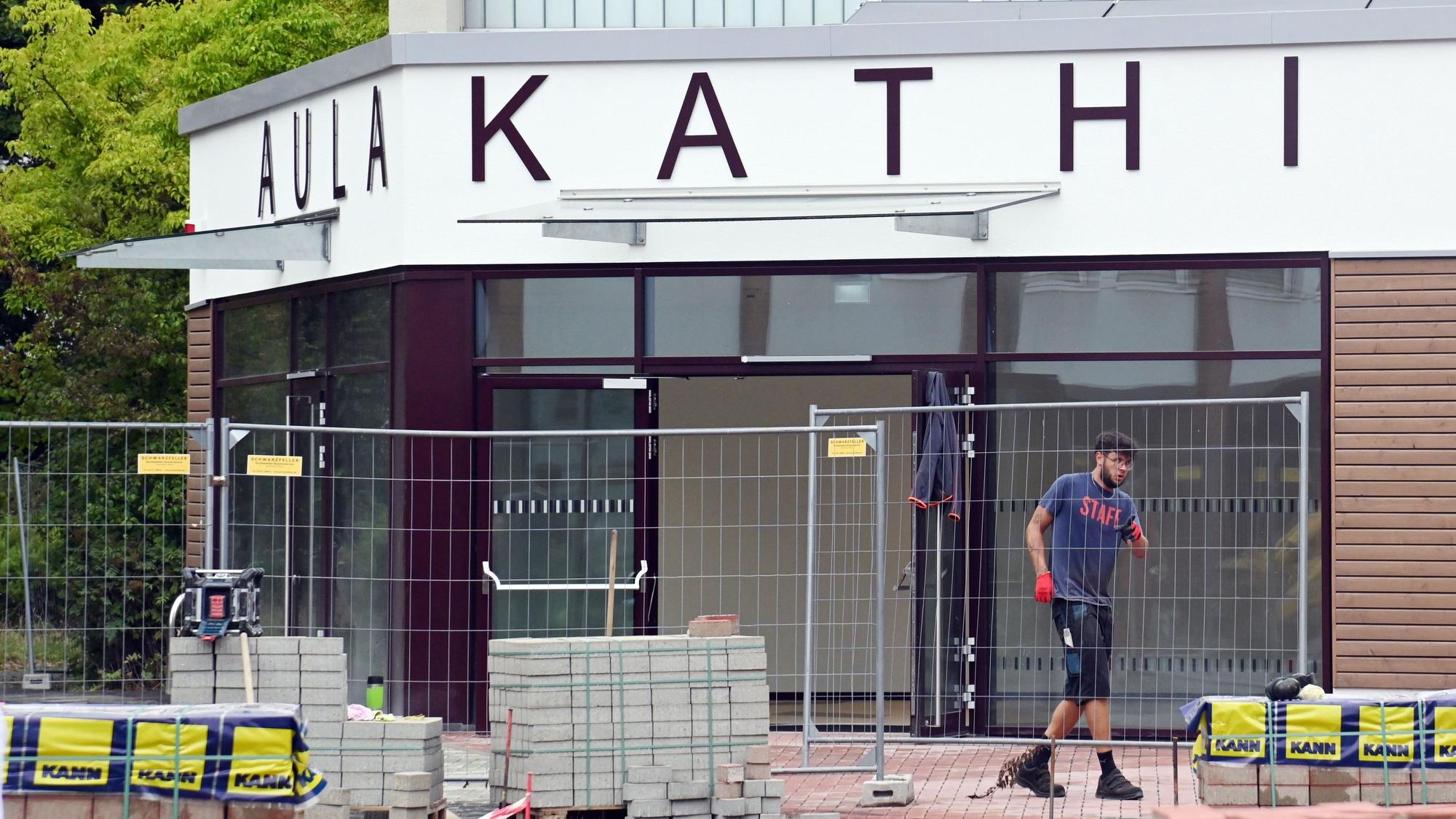 Die Katharina-Henoth-Gesamtschule ist mit neuer Aula ins Schuljahr gestartet.