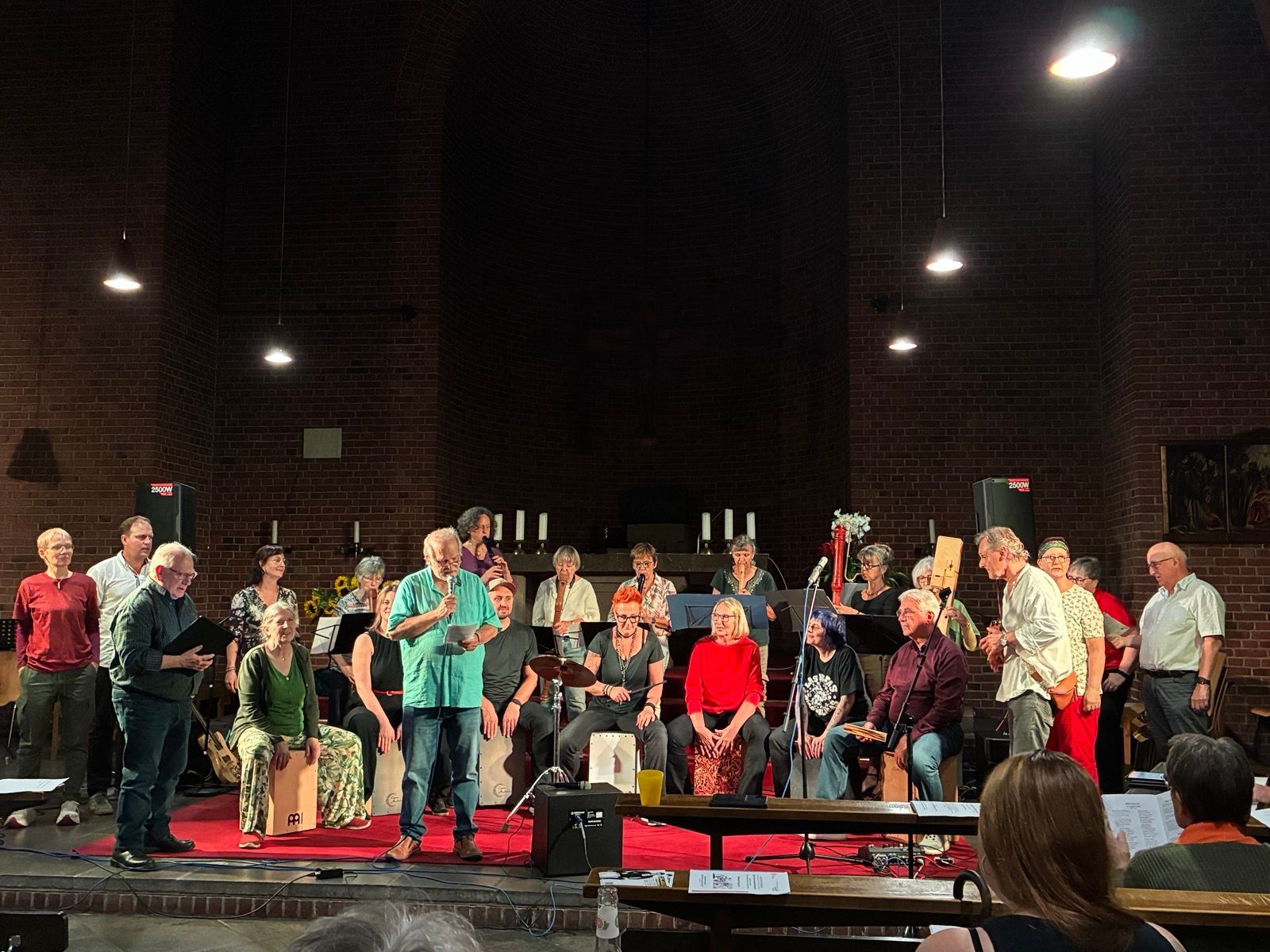 Für das  Benefizkonzert in St. Dionysius hatten die zahlreichen beteiligten Musiker auf eine Gage verzichtet.