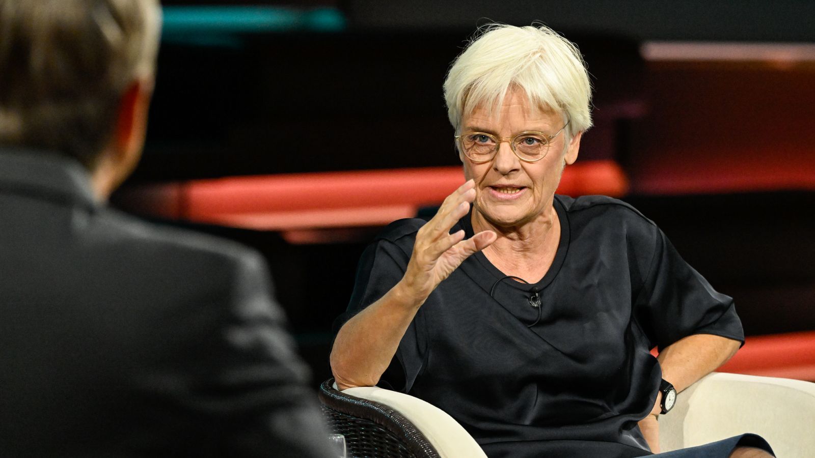 Journalistin Ulrike Herrmann machte die Union mitverantwortlich für den Höhenflug der AfD. (Bild: ZDF / Markus Hertrich)