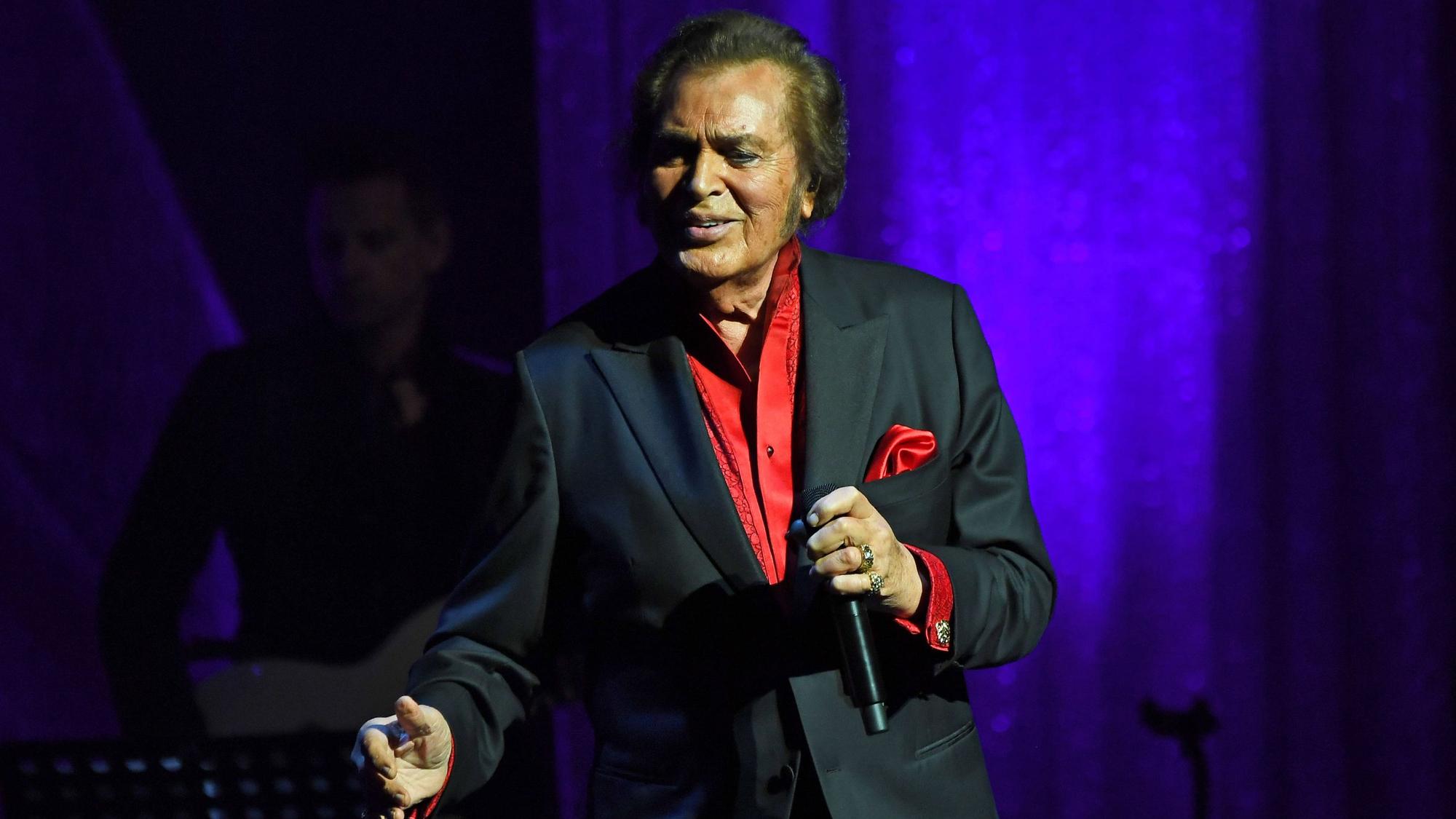 Engelbert Humperdinck auf der Bühne.