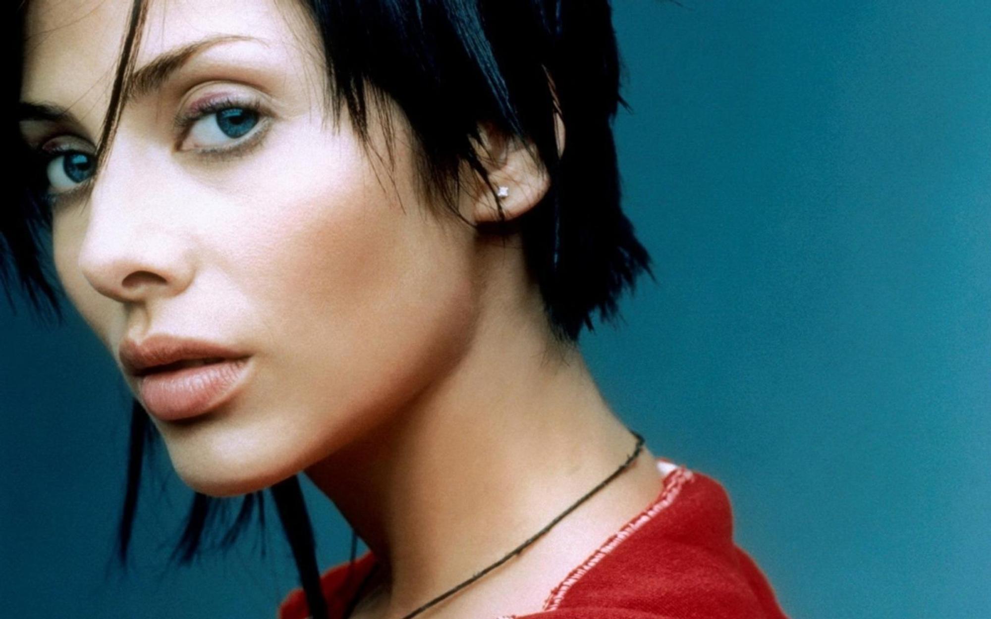 1998 landete Natalie Imbruglia mit „Torn“ einen der größten Hits des Jahres. (Bild: Sony Music)