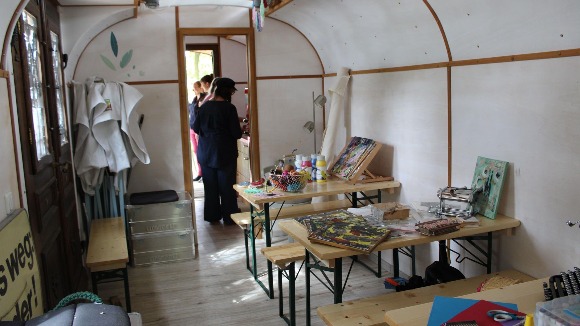 Junges Forum Kunst übernimmt den Zirkuswagen auf dem Michaelsberg für ganzjähriges Programm
