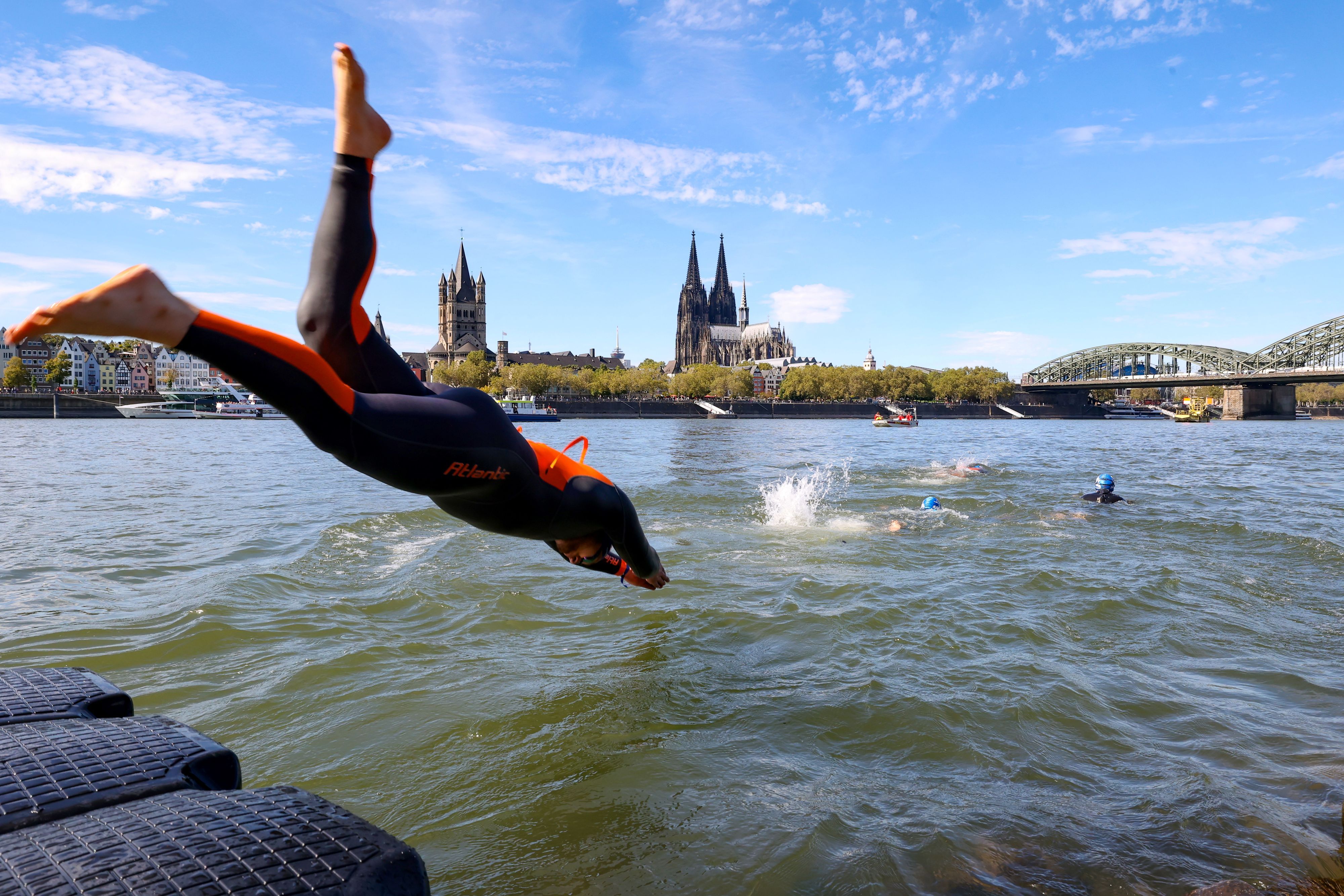 06.09.2026. Köln: Beim 5. Köln Triathlon nehmen 4.200 Athletinnen und Athleten auf drei unterschiedlichen Distanzen teil. Laut Veranstalter ist das eine Rekordzahl an Teilnehmenden. Die Veranstaltung ist seit Anfang des Jahres ausgebucht. Foto: Martina Goyert