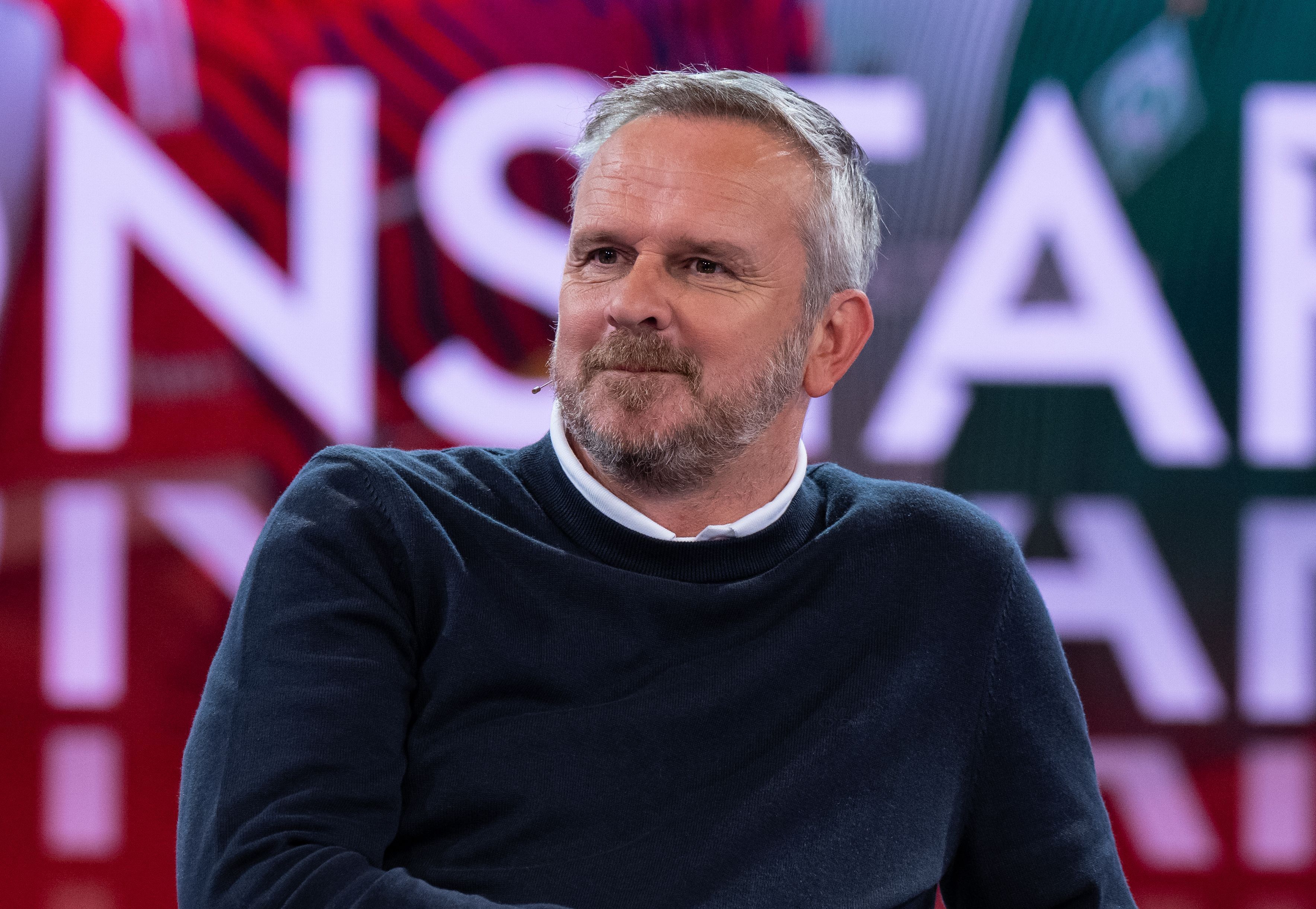 Sky-Experte Didi Hamann im TV-Studio.