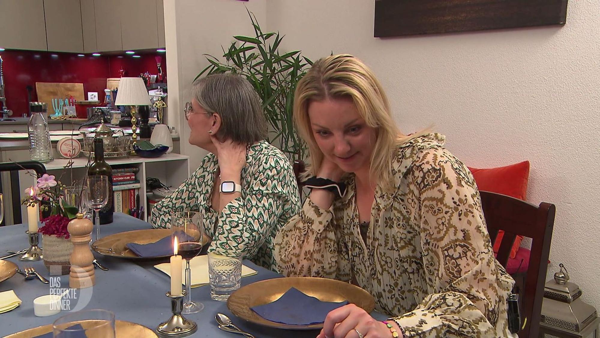 Die Gäste müssen lange Wartezeiten in Kauf nehmen.
(Bild: RTL)