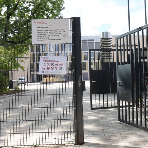 Die Stadt Köln hat in den Schulferien zahlreiche sonst versperrte Schulhöfe für die öffentliche Nutzung geöffnet