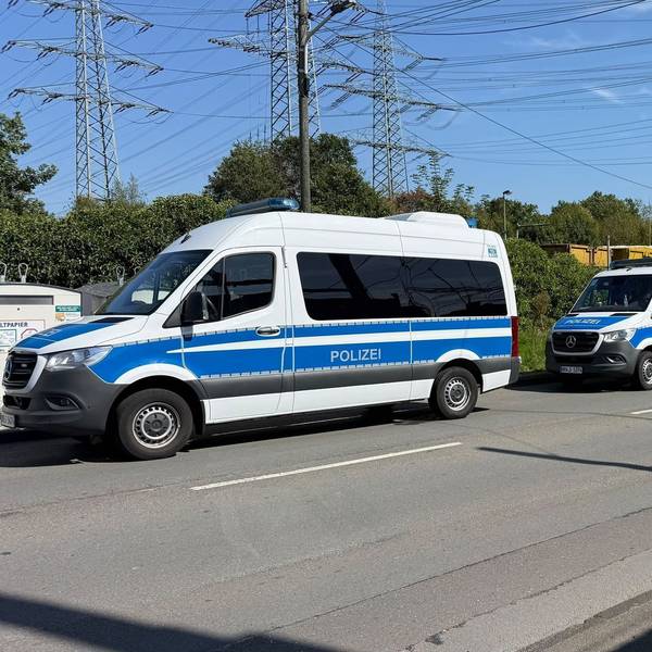 Polizeieinsatz an einem Umspannwerk nach einem Sabotageakt in NRW.