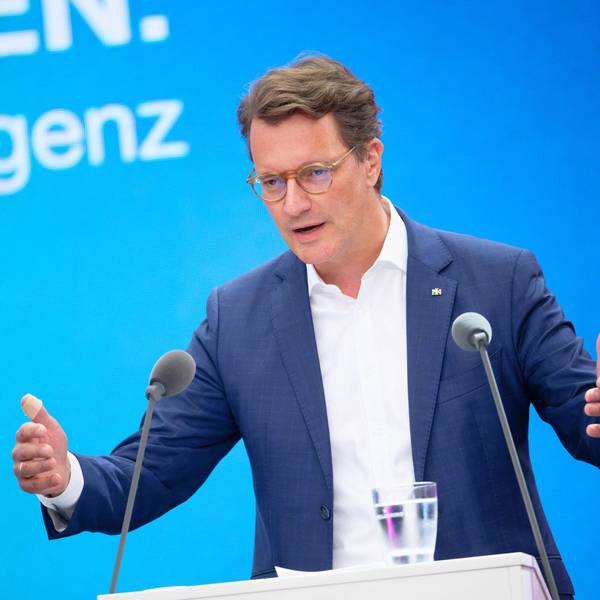Hendrik Wüst war bei der Digitalmesse Digital X in Köln.