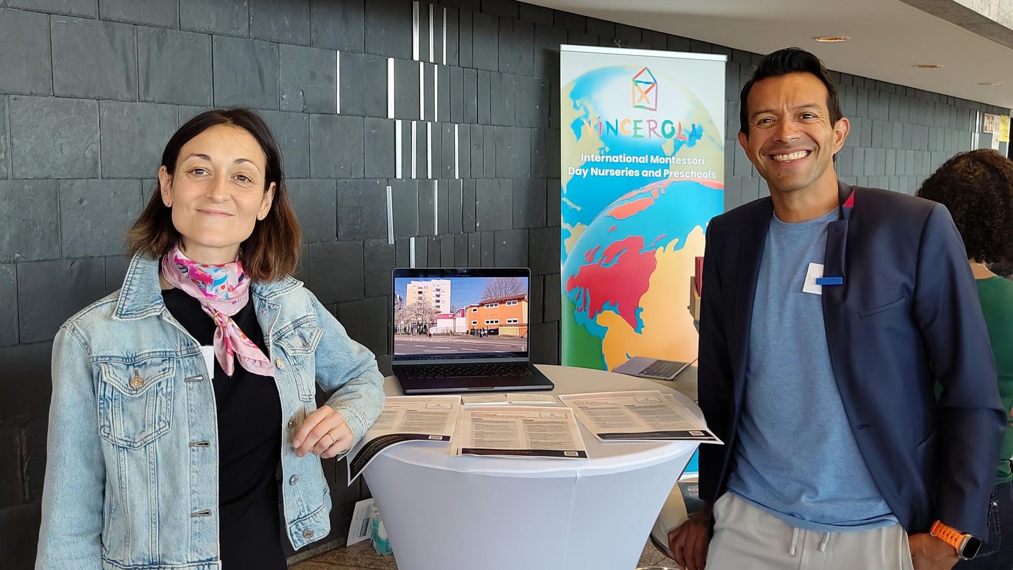 Miren González (l.) und Mervin Reyes vom Verein „Vincerola“, einem privaten Träger eines bilingualen Montessori-Kindergartens/-Vorschule mit Sitz in Köln.