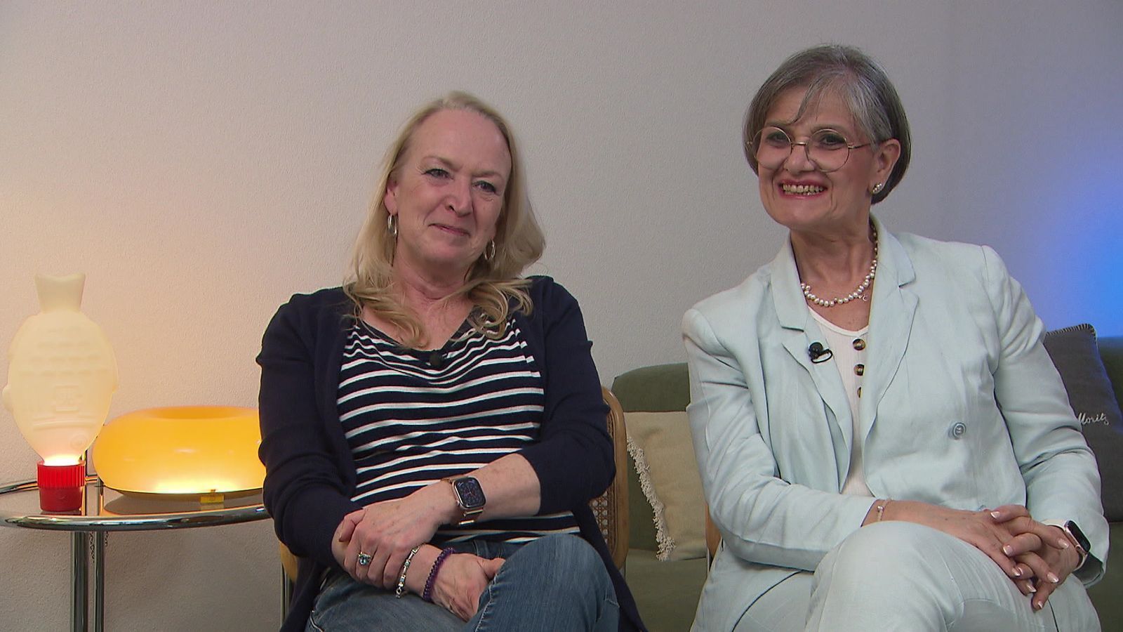 Die Tarte Tatin hätten sich Patricia (links) und Elena anders vorgestellt.
 (Bild: RTL)