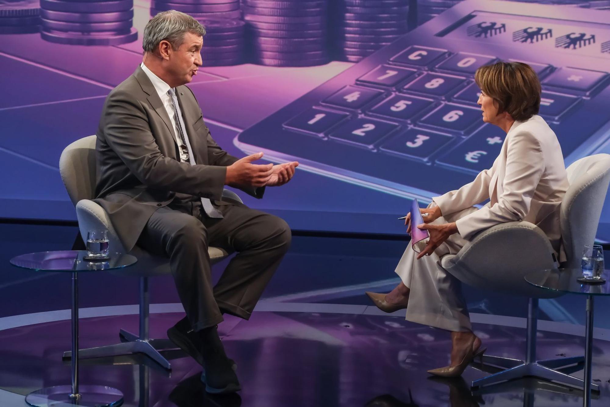 CSU-Chef Markus Söder stellte bei „Maischberger“ klar, dass er Bayerischer Ministerpräsident bleiben und nicht Friedrich Merz als Bundeskanzler ablösen werde. (Bild: WDR / Oliver Ziebe)