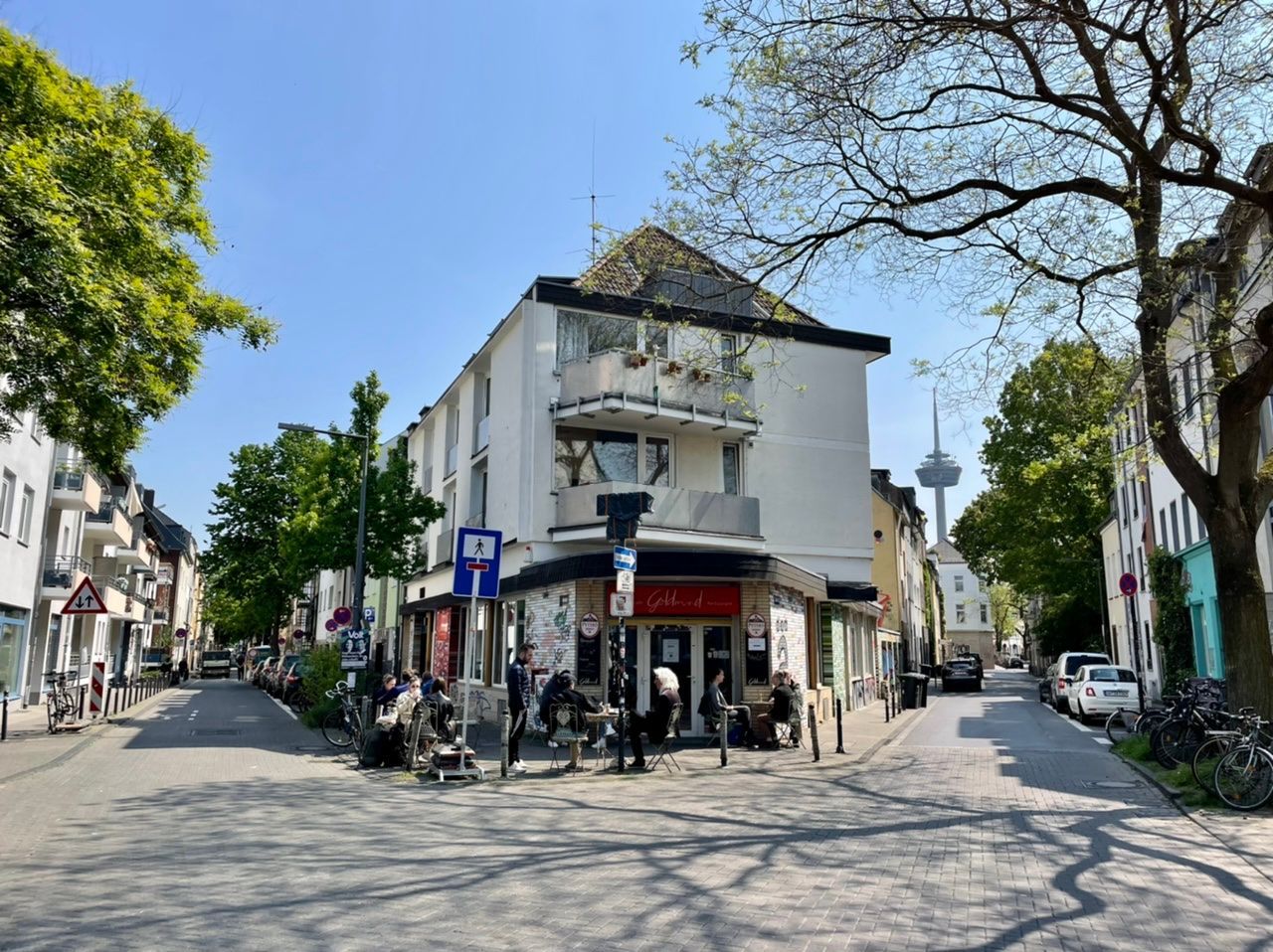 Das Café Goldmund in Ehrenfeld von außen. (Archivbild)
