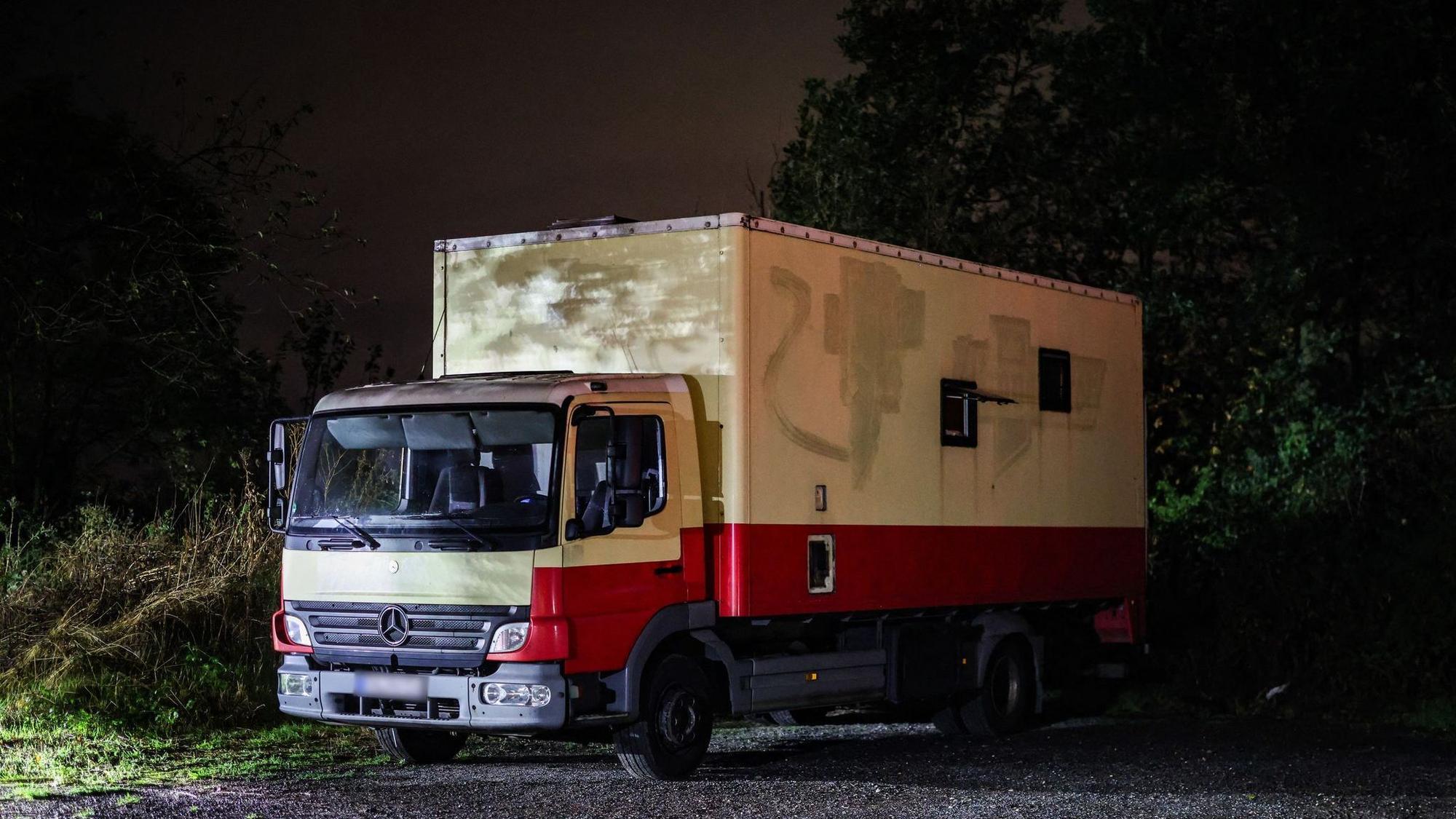 Polizei stürmt Fahrzeug von Sabotage-Verdächtigem