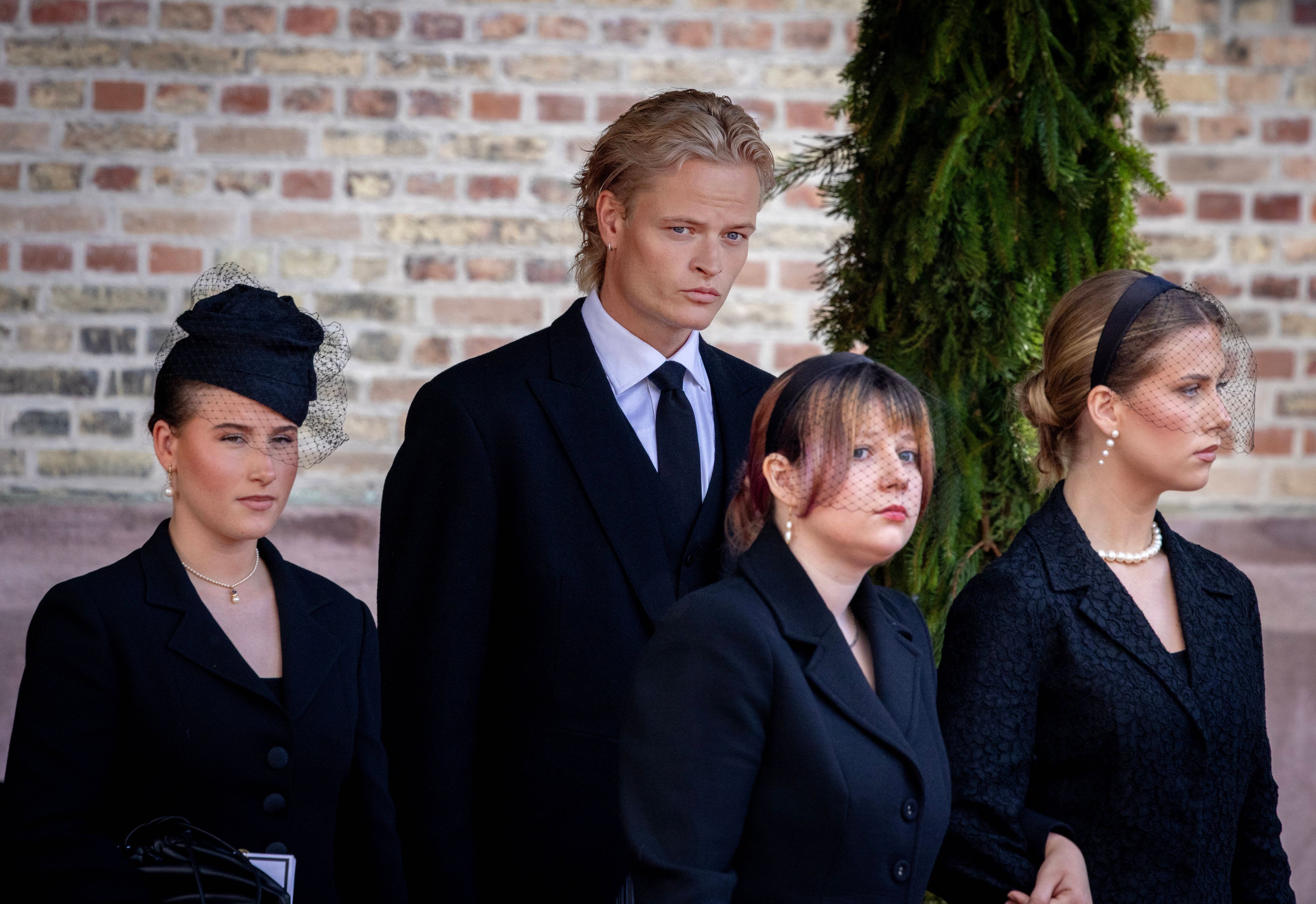 Marius Borg Høiby (M) bei der Trauerfeier für König Harald in Oslo.