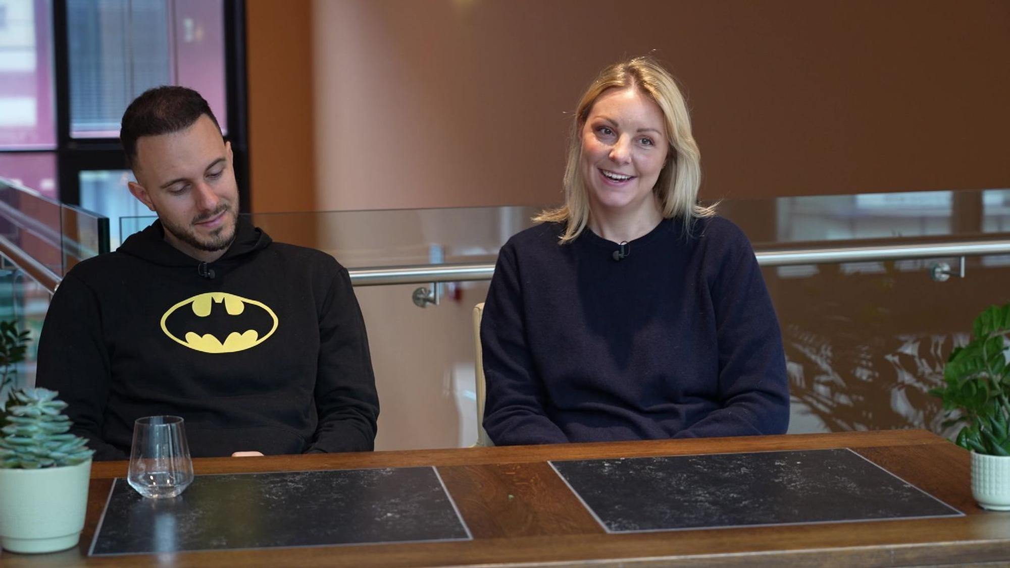 Riccardo und Michelle lassen sich von Kilians Menü überraschen.
(Bild: RTL)