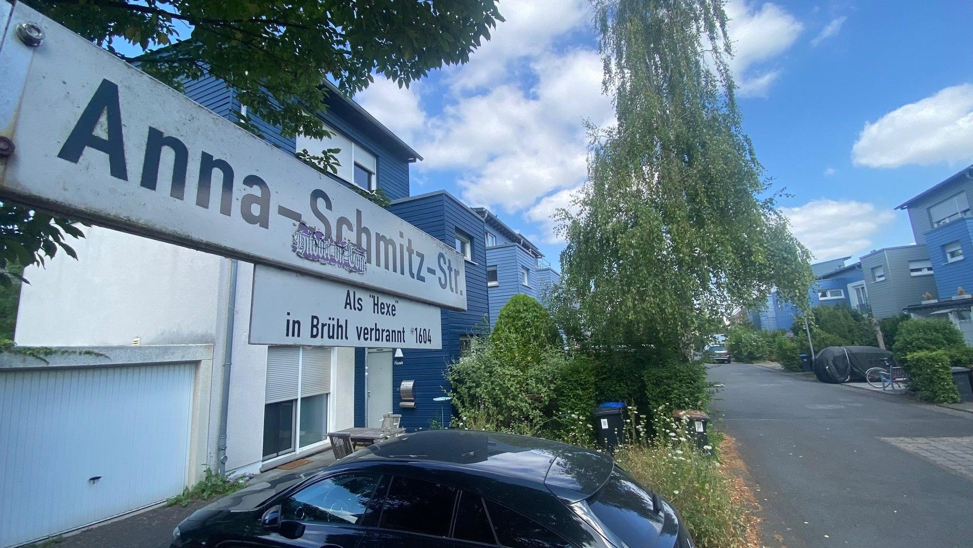 Zu sehen ist die Anna-Schmitz-Straße.