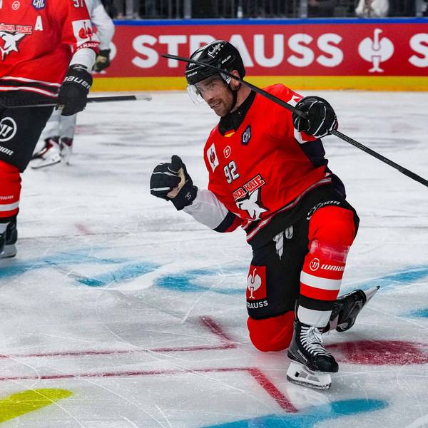 Eishockey CHL 3. Spieltag Kölner Haie - Frölunda Göteborg am 10.09.2026 in der Lanxess Arena in Köln Marcel Noebels Köln , bejubelt seinen Treffer zum 3:1 *** Ice Hockey CHL, Matchday 3: Kölner Haie vs. Frölunda Göteborg on September 10, 2026, at the Lanxess Arena in Cologne. Marcel Noebels of Cologne celebrates his goal to make it 31. xDMx