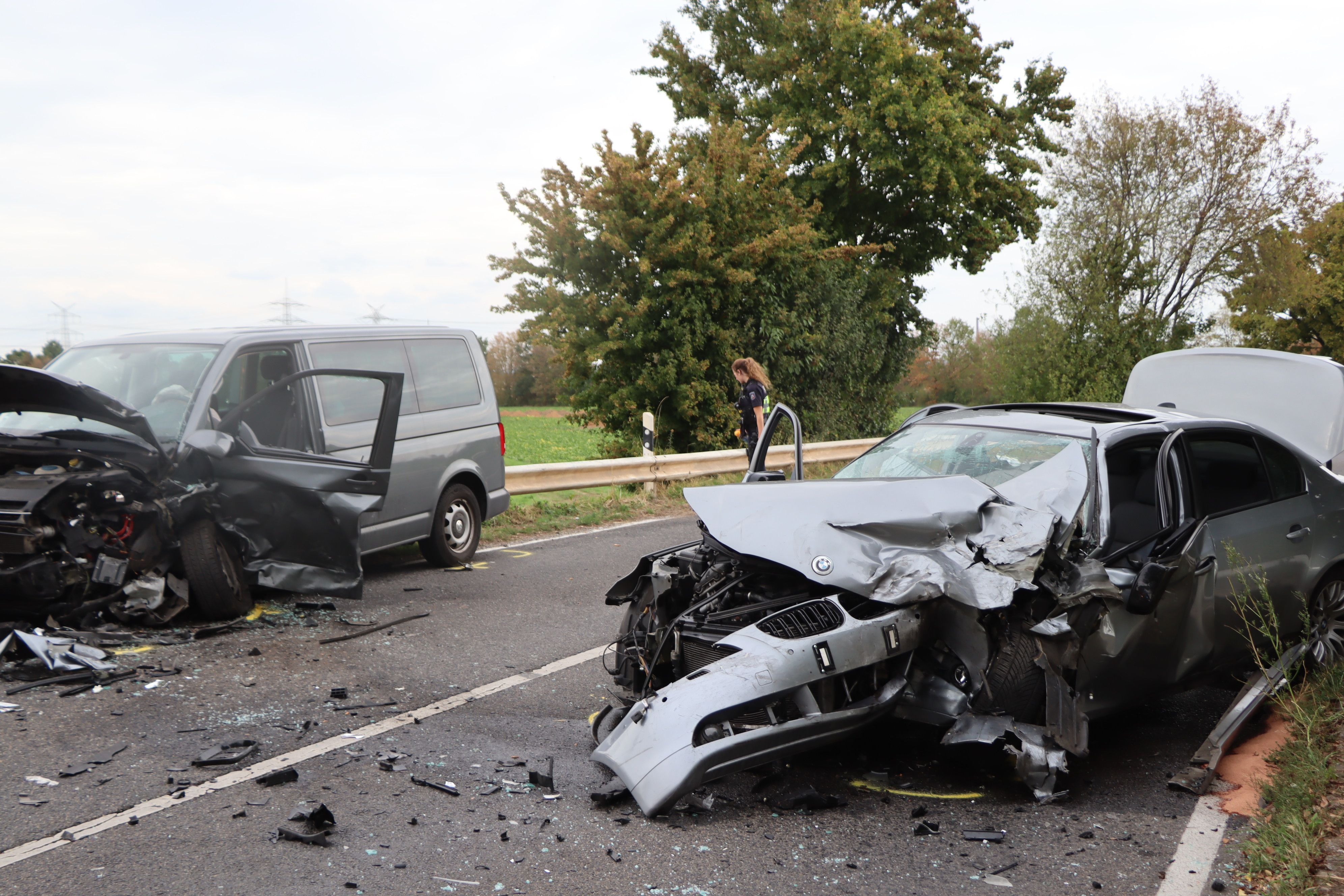 Zwei Fahrzeuge waren bei dem Unfall in Sechtem zusammengestoßen.