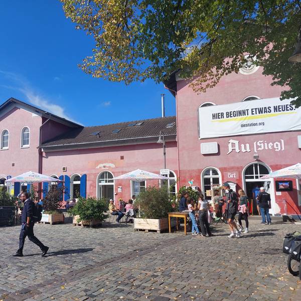 Große Eröffnung in Au
