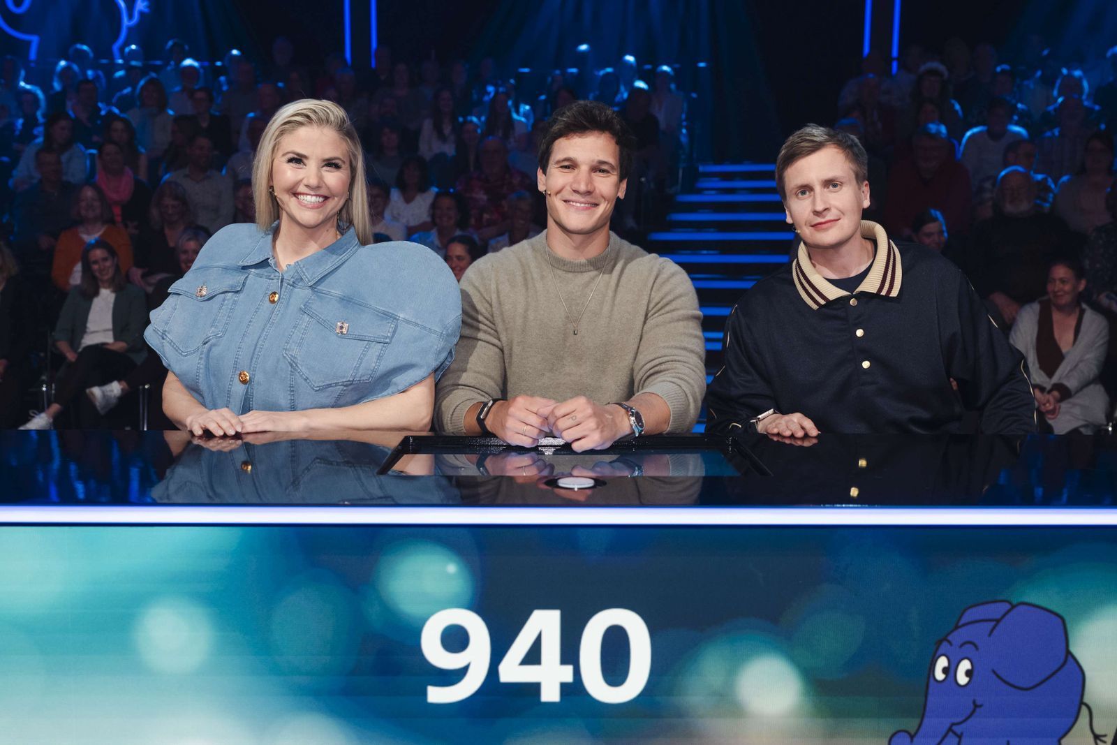 Beatrice Egli (links), Kapitän Vincent Weiss und Till Reiners können das Rennen am Ende für sich entscheiden. (Bild: WDR/Ben Knabe)