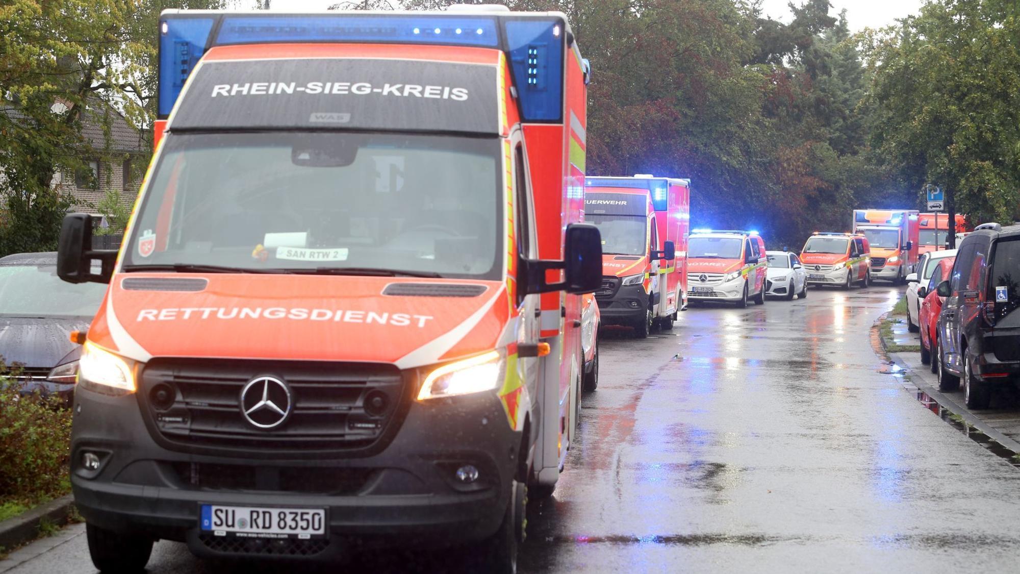 Es wurde Stadtalarm ausgelöst: Die gesamte Feuerwehr Sankt Augustins war im Einsatz.
