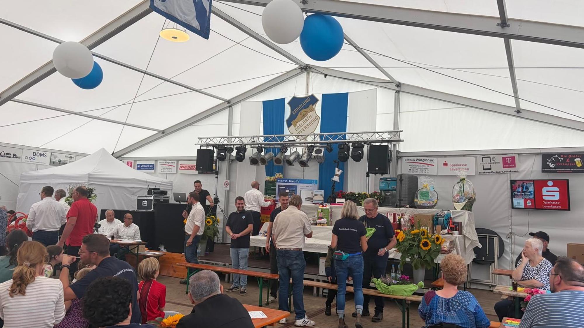 6000 Lose gibt es für die Tombola, rund 4000 wurden verkauft.