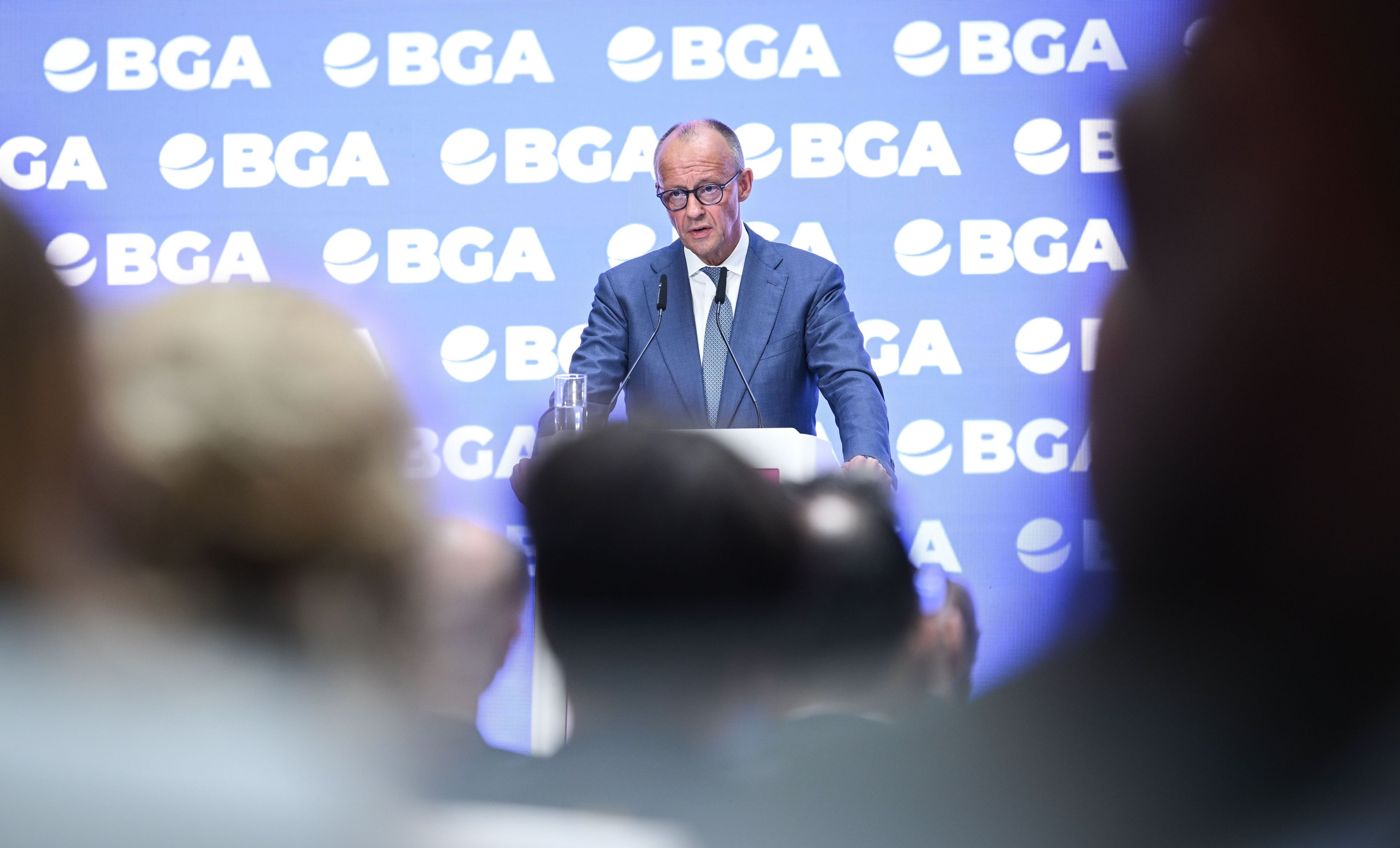 Bundeskanzler Friedrich Merz (CDU) spricht beim Unternehmertag vom Bundesverband Großhandel, Außenhandel, Dienstleistungen e.V. (BGA).