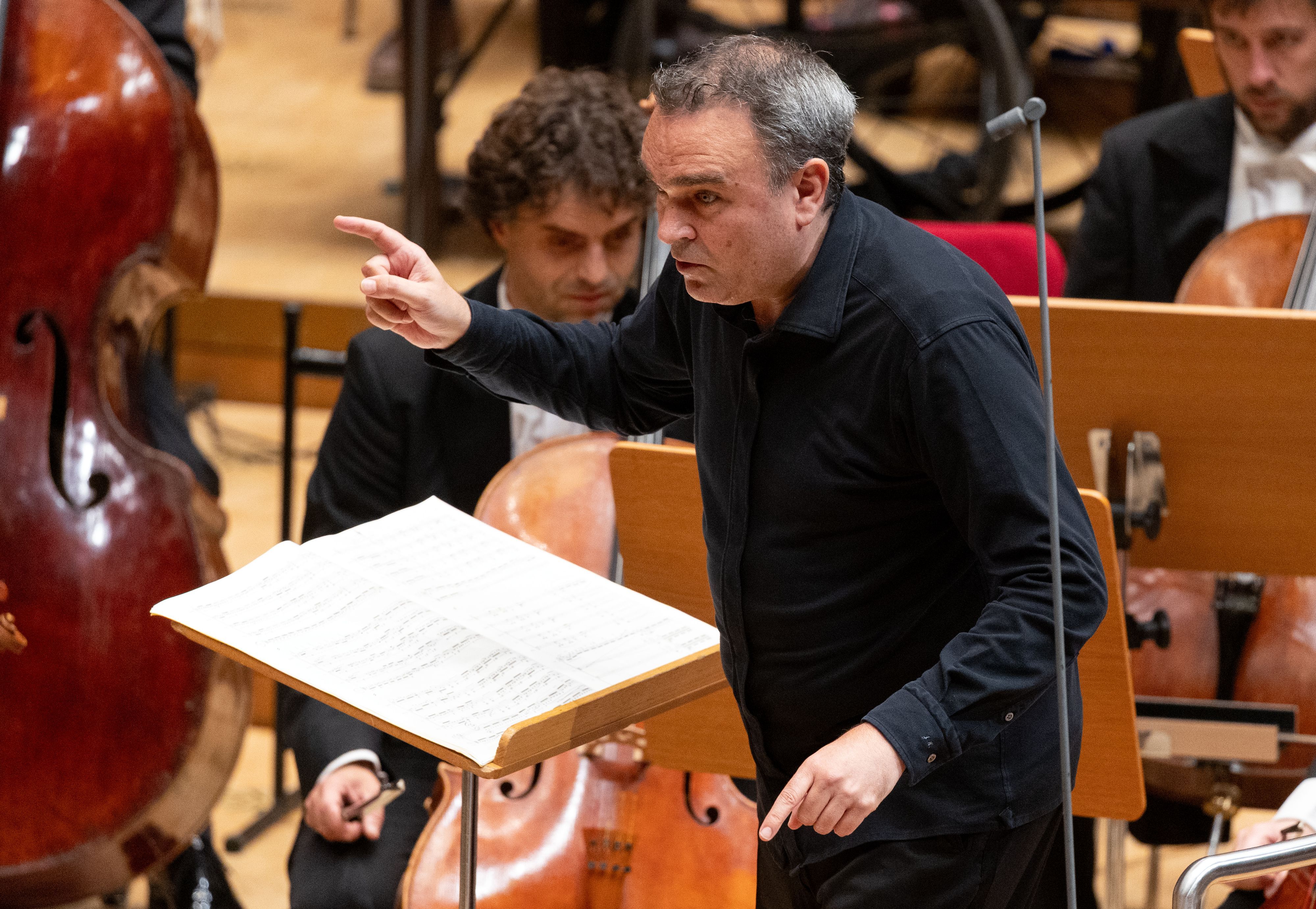 Jubiläumskozert anlässlich 40 Jahre Philharmonie - WDR Sinfonieorcheste unter der Leitung von Jörg Widmann.