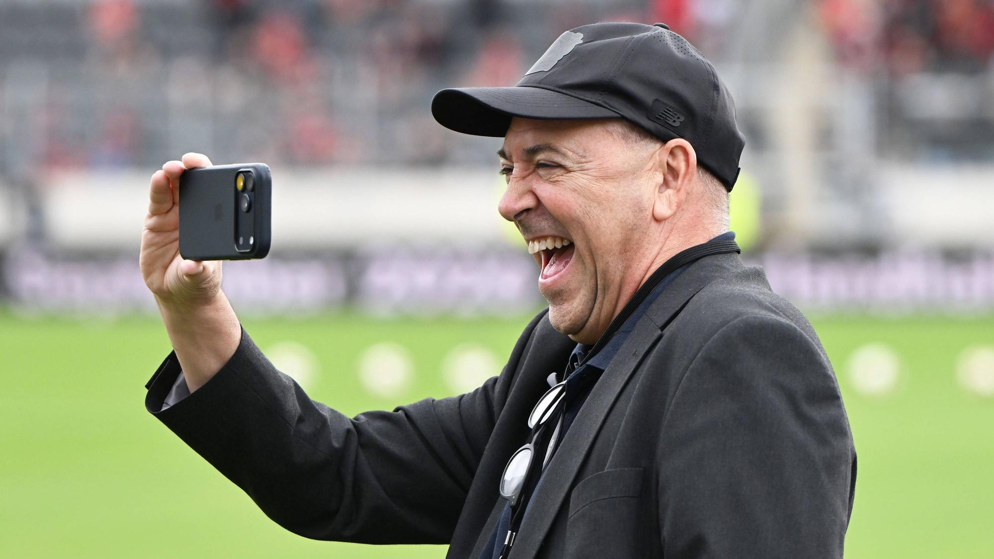 Fussball - Bundesliga - Saison 2026/27 29.08.2025 Ursapharm-Arena SV Elversberg elv - Bayer Leverkusen Fernando CARRO, Leverkusen Fussball - Bundesliga - SV Elversberg *** Soccer Bundesliga Season 2026 27 August 29, 2025 Ursapharm Arena SV Elversberg elv Bayer Leverkusen Fernando CARRO, Leverkusen Soccer Bundesliga SV Elversberg