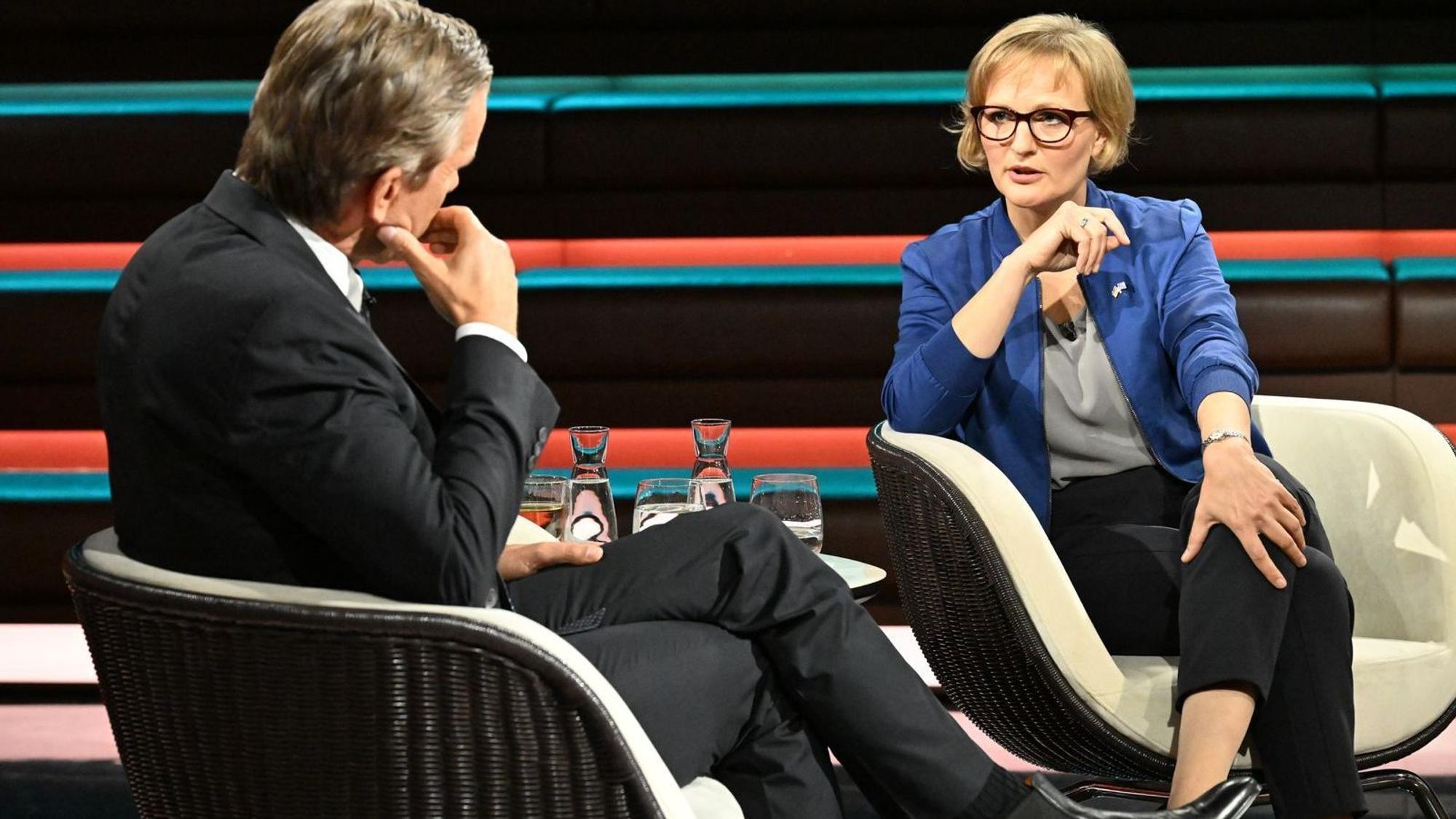 Ist die Regierungskrise eine „Riesenchance“ für die Grünen? Dieser These widersprach Parteivorsitzende Franziska Brantner vehement. (Bild: ZDF/Cornelia Lehmann)