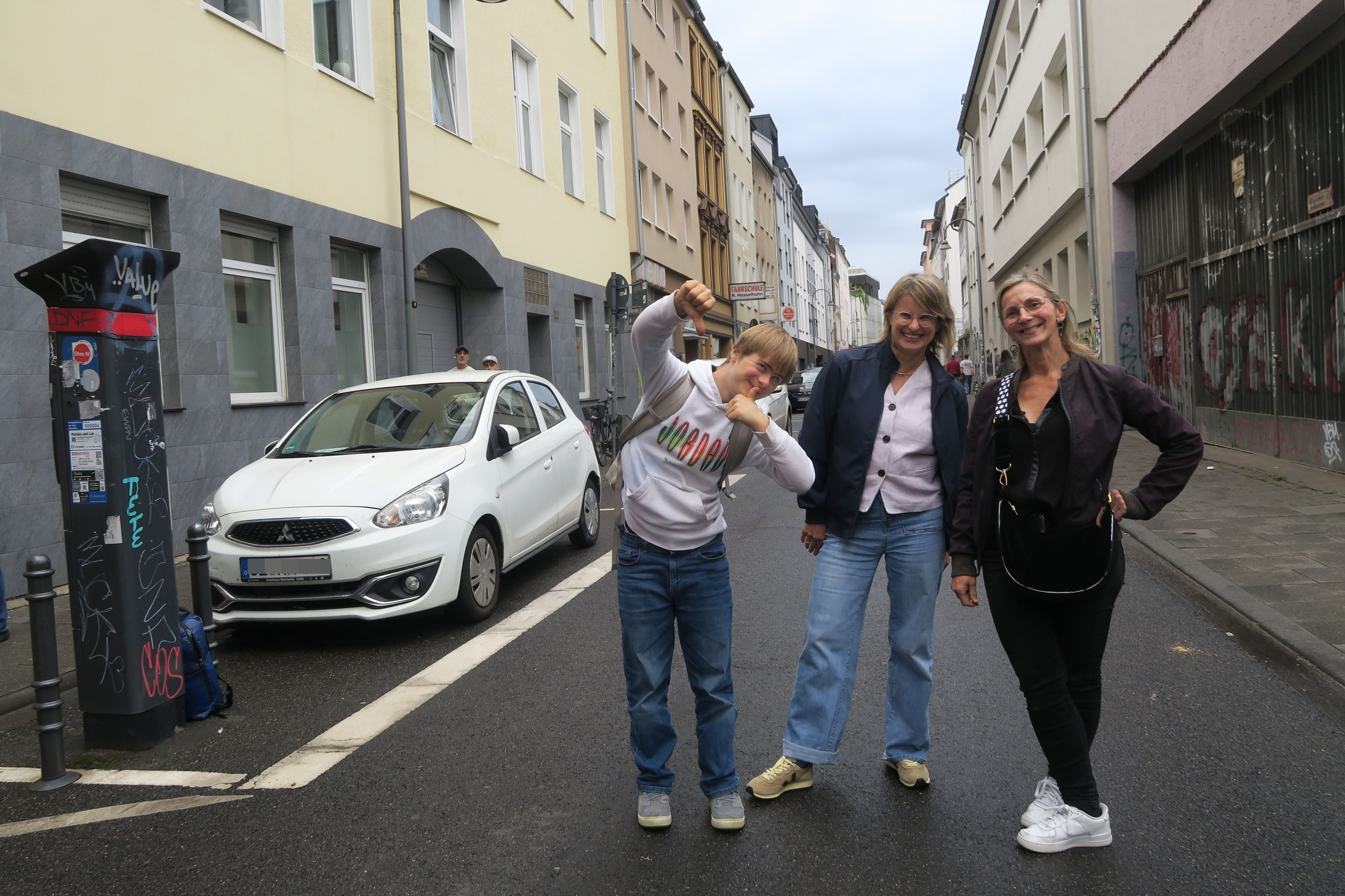 Die Hansemannstraße aufmischen möchten Lukas Tettamanzi, Birgit Jendro und Cristina Tettamanzi (v.l.).