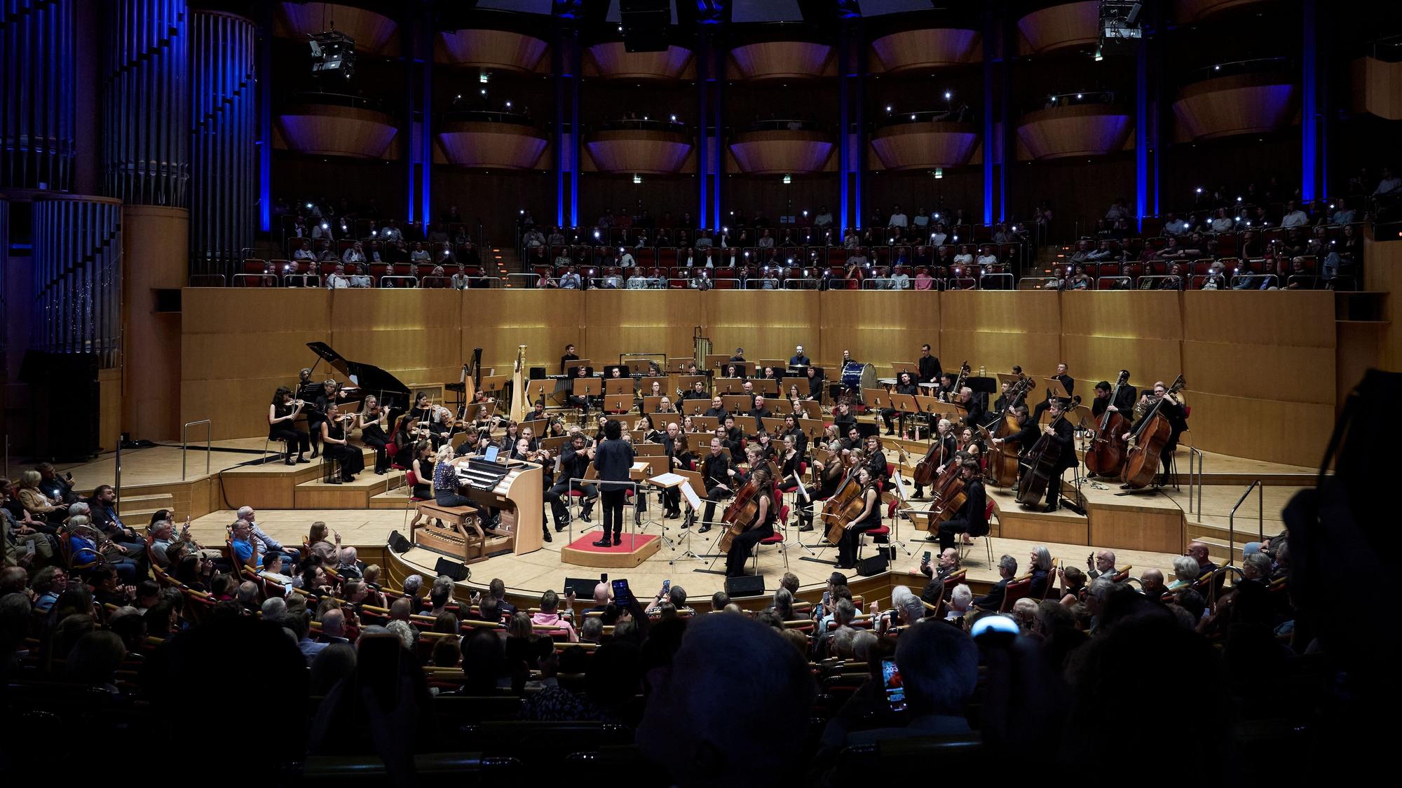 Blick auf das Orchester