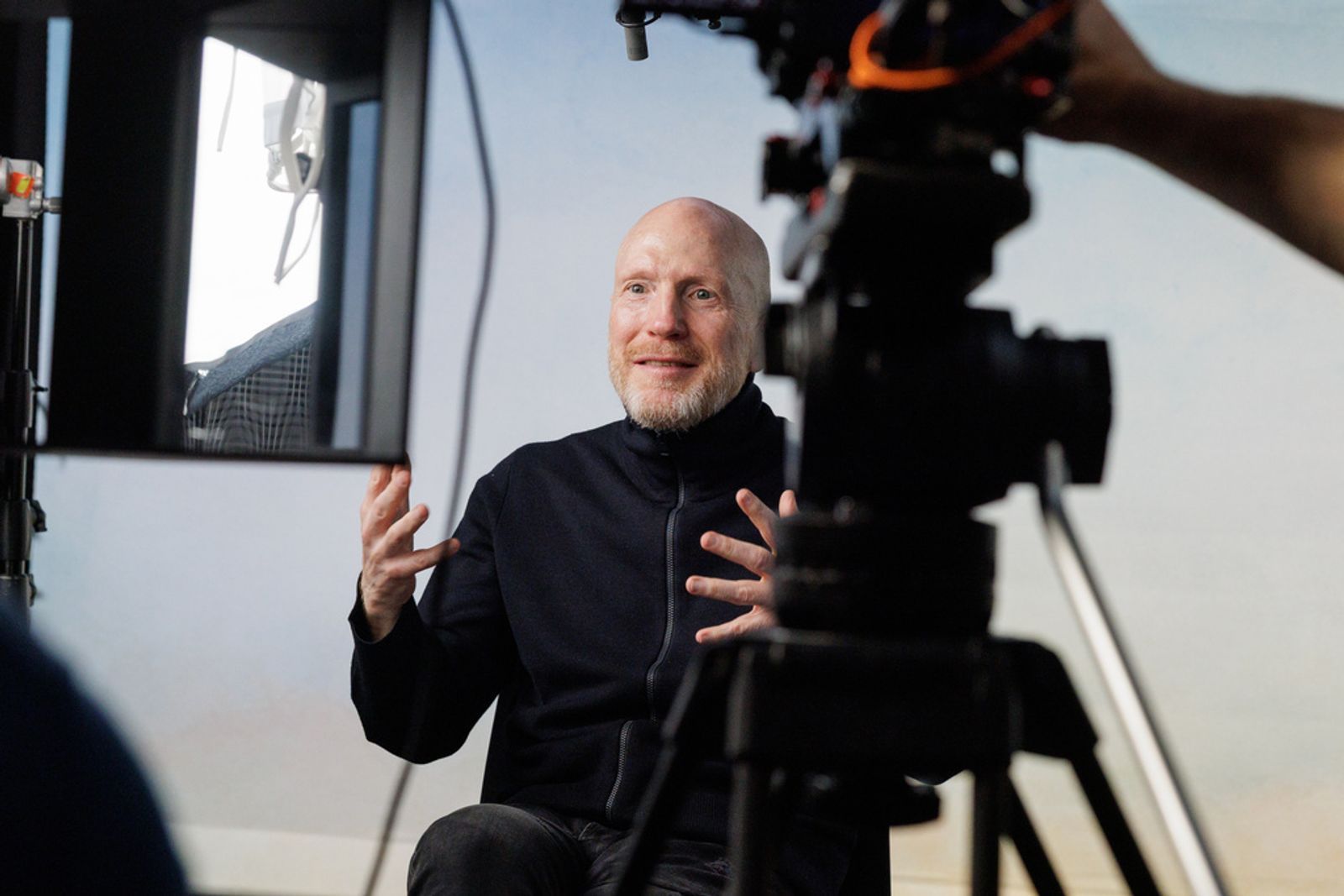 Matthias Sammer steht im Film zu seiner DDR-Vergangenheit. (Bild: ZDF / Thomas Dashuber)