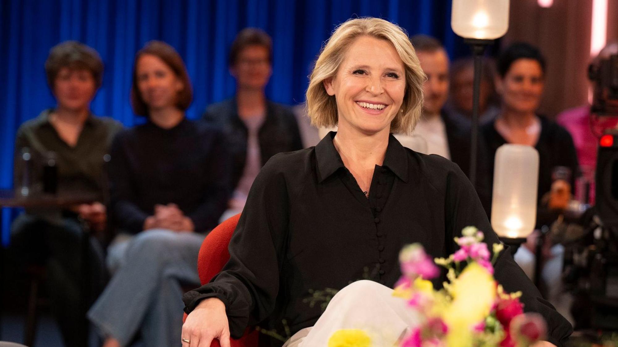 „Kölner Treff“-Moderatorin Susan Link schwärmt zum 50-Jahre-Jubiläum der Kultsendung von ihrer Heimatstadt Köln und den Menschen dort. (Bild: WDR/Melanie Grande)