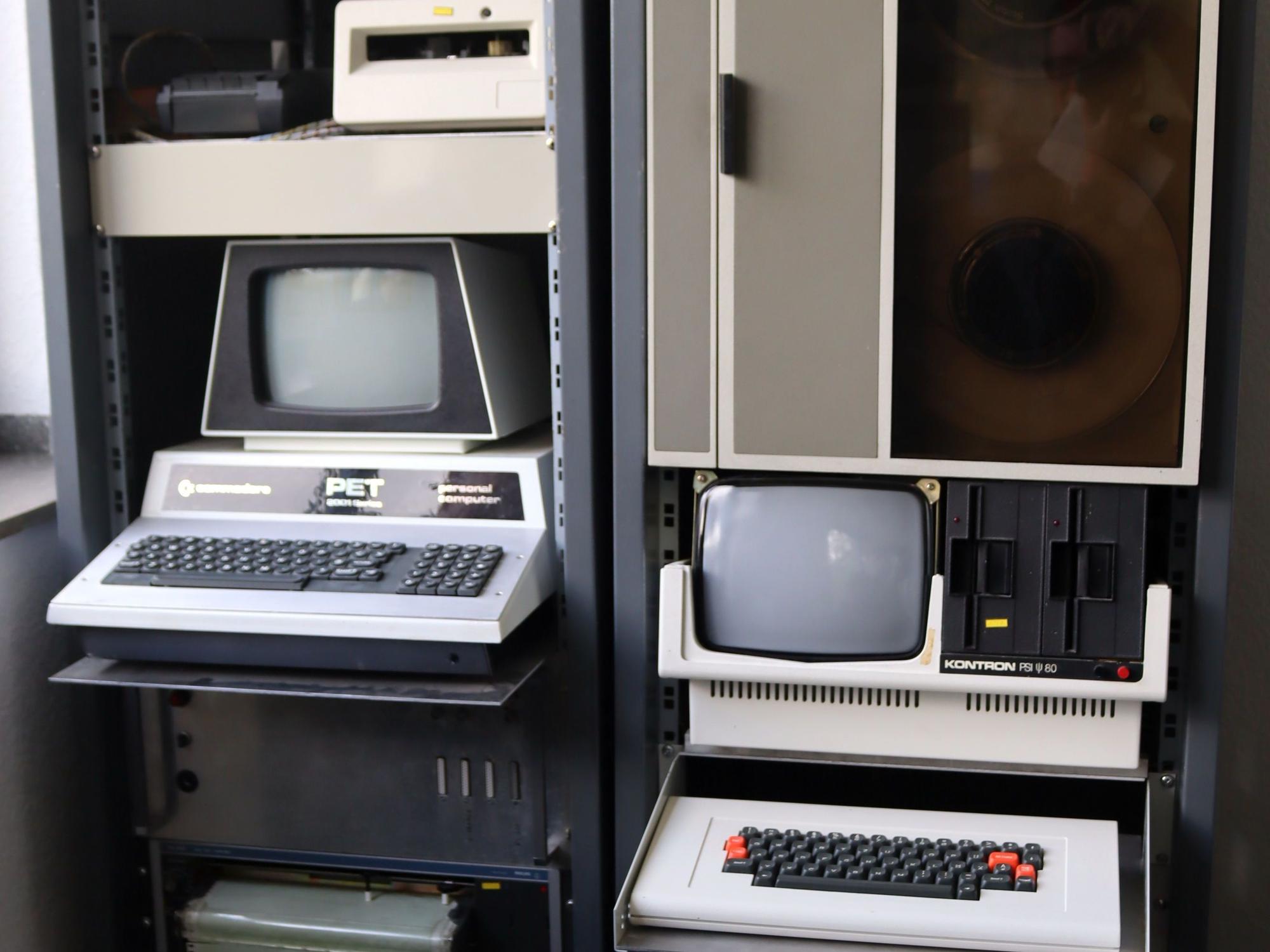 Alte Computer, unter anderem von der Firma Commodore, stehen im Astropeiler.