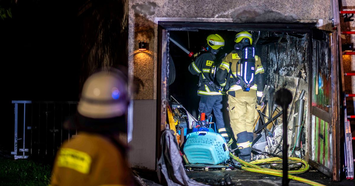 Feuerwehr im Einsatz: Drei Menschen bei Garagenbrand in Lessenich verletzt