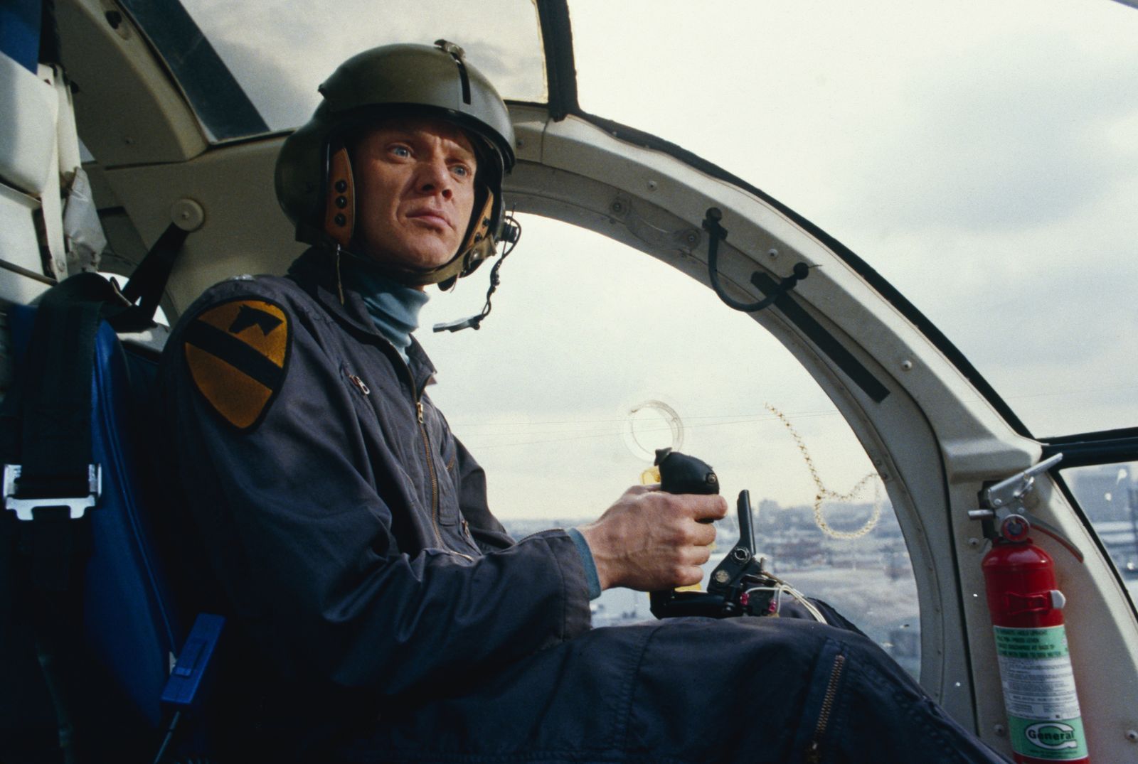 F.E. Cochrane (Malcolm McDowell) handelt in eigenem Interesse. Um sich und sein Vorhaben zu schützen, scheut er keine Mittel. (Bild: ZDF/Bruce W. Talamon)